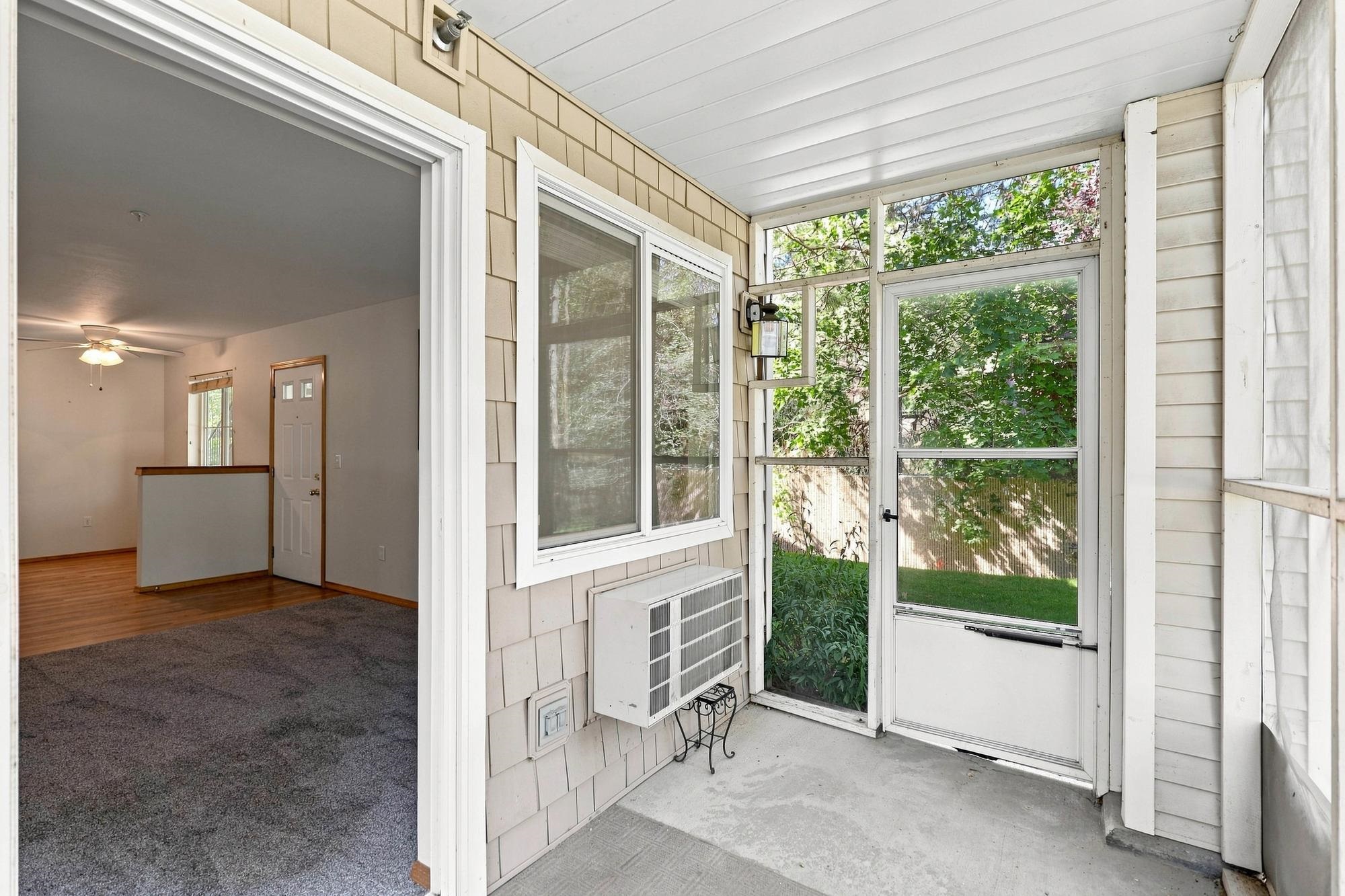 9920 E 16th Ave - Photo 19
