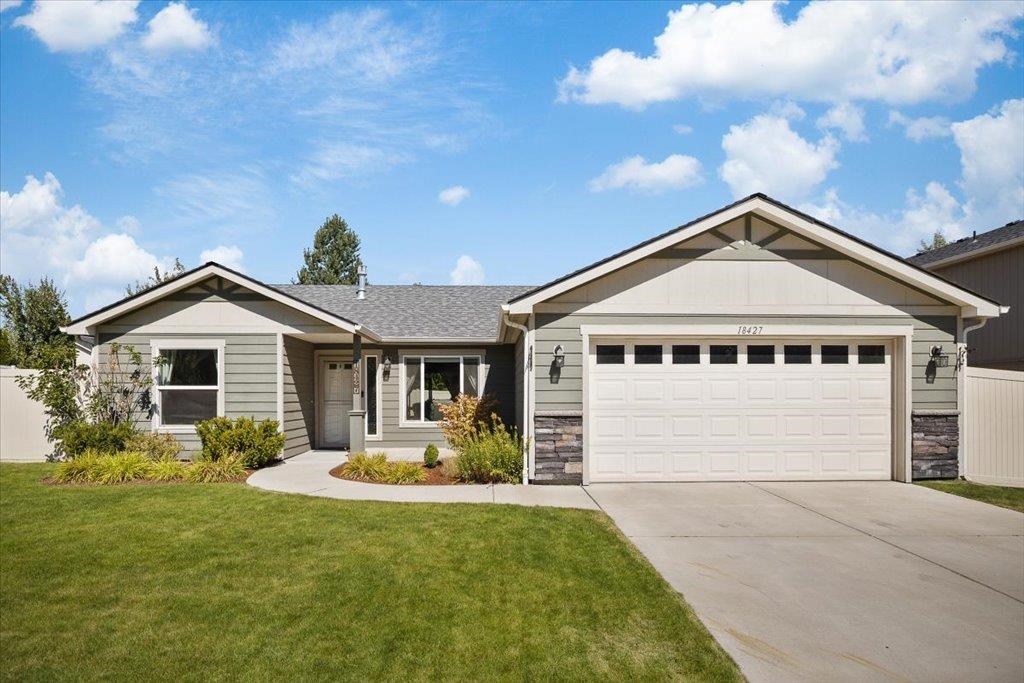 18427 E Selkirk Estates Rd - Photo 1