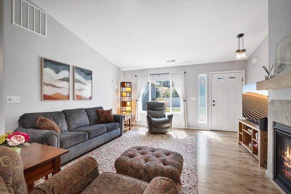 18427 E Selkirk Estates Rd - Photo 6