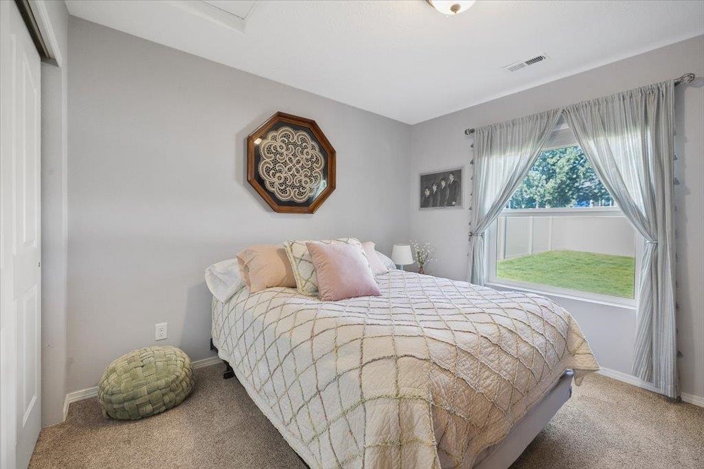 18427 E Selkirk Estates Rd - Photo 17