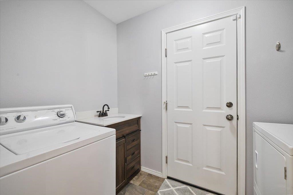 18427 E Selkirk Estates Rd - Photo 20
