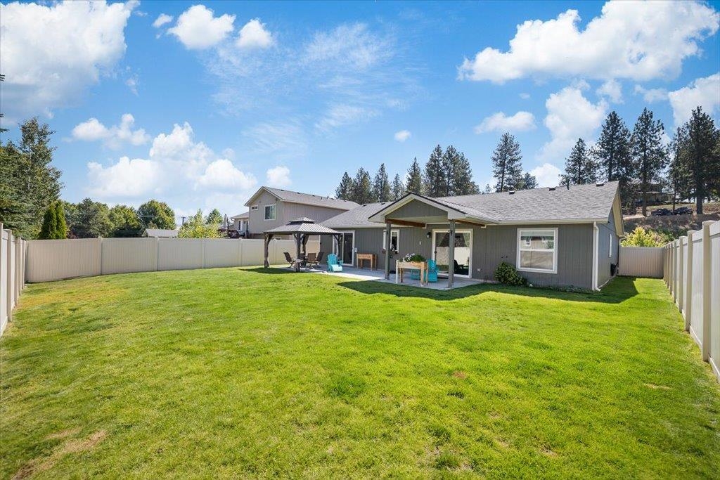 18427 E Selkirk Estates Rd - Photo 24