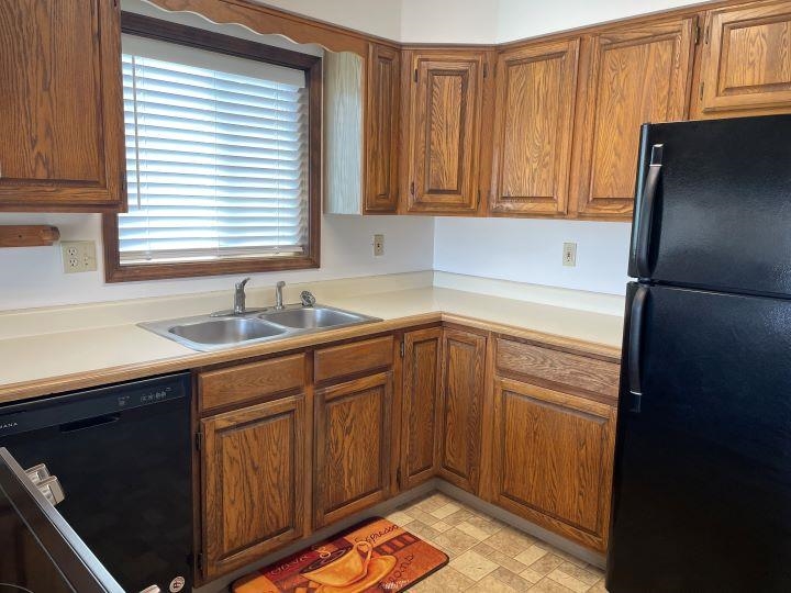 15404 E 9th Ave - Photo 5