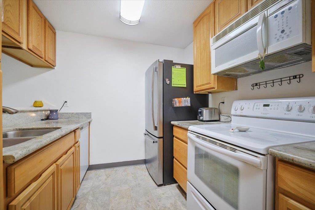 6017 E 6th Ave - Photo 5