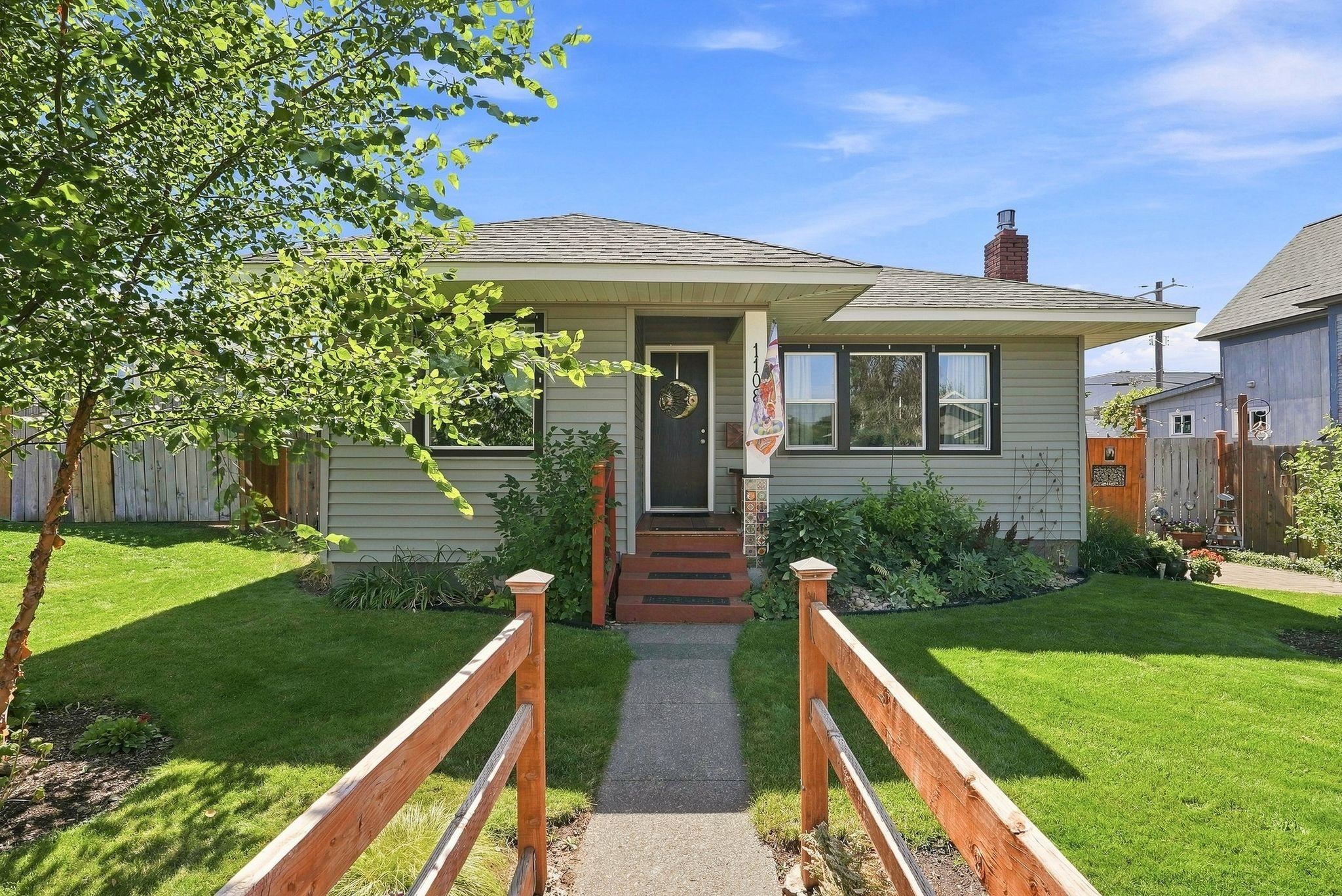 1108 E Providence Ave - Photo 1