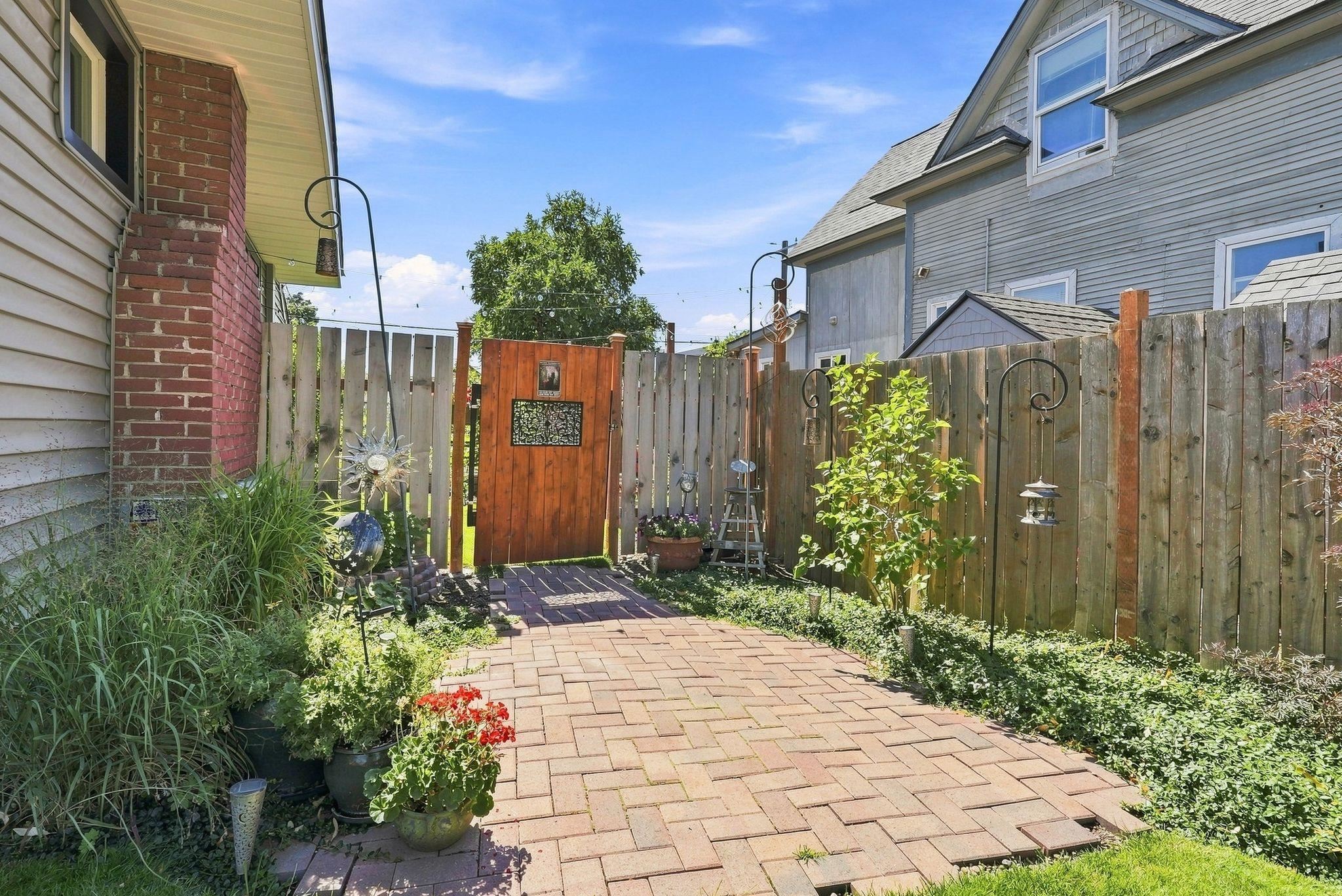 1108 E Providence Ave - Photo 23