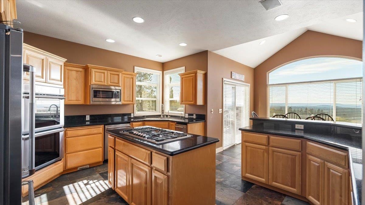 16815 N Greenbluff Rd - Photo 10