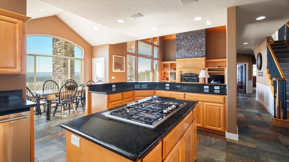 16815 N Greenbluff Rd - Photo 11
