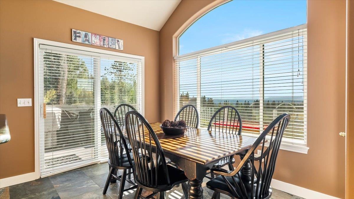 16815 N Greenbluff Rd - Photo 13