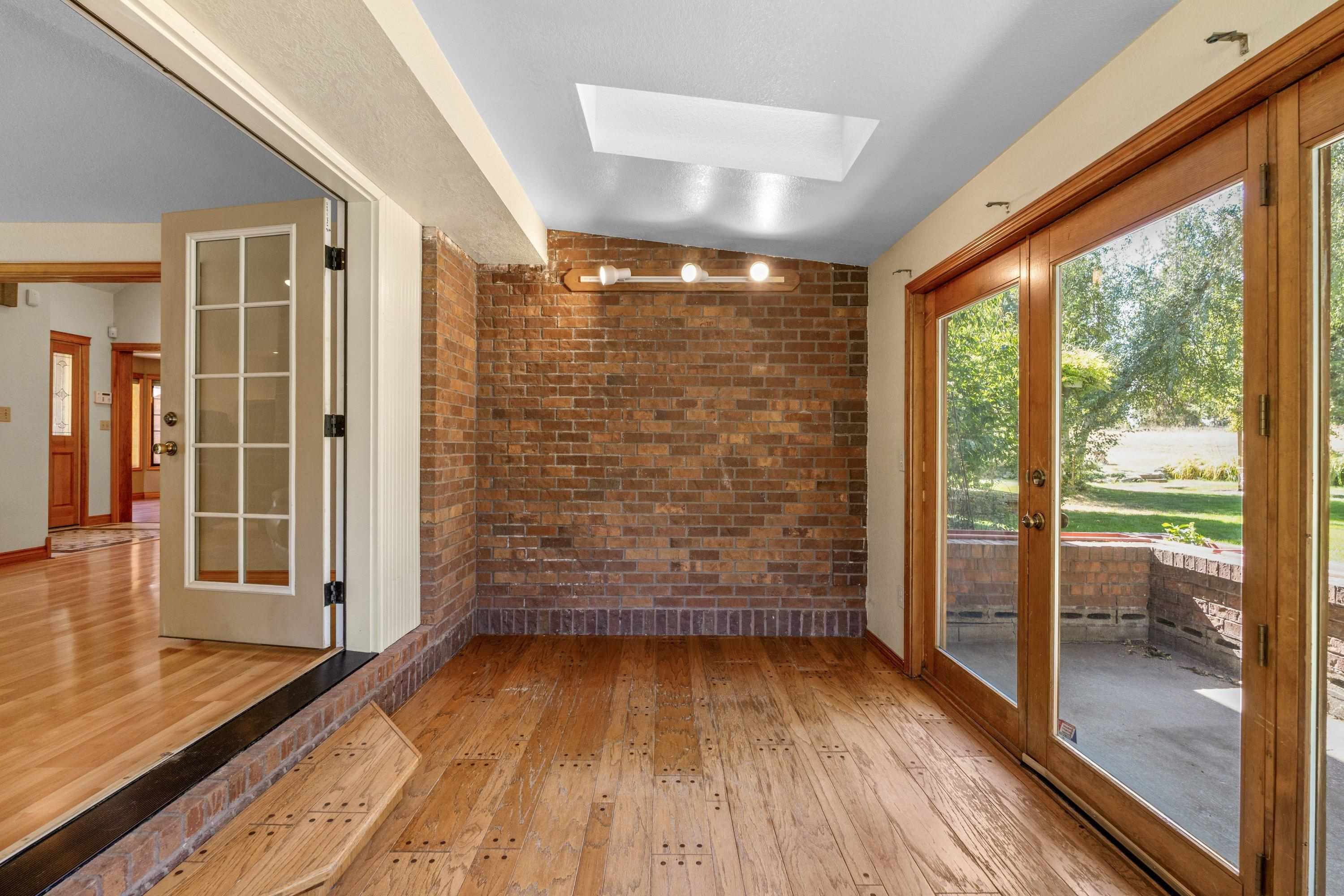 7715 N Craig Rd - Photo 9