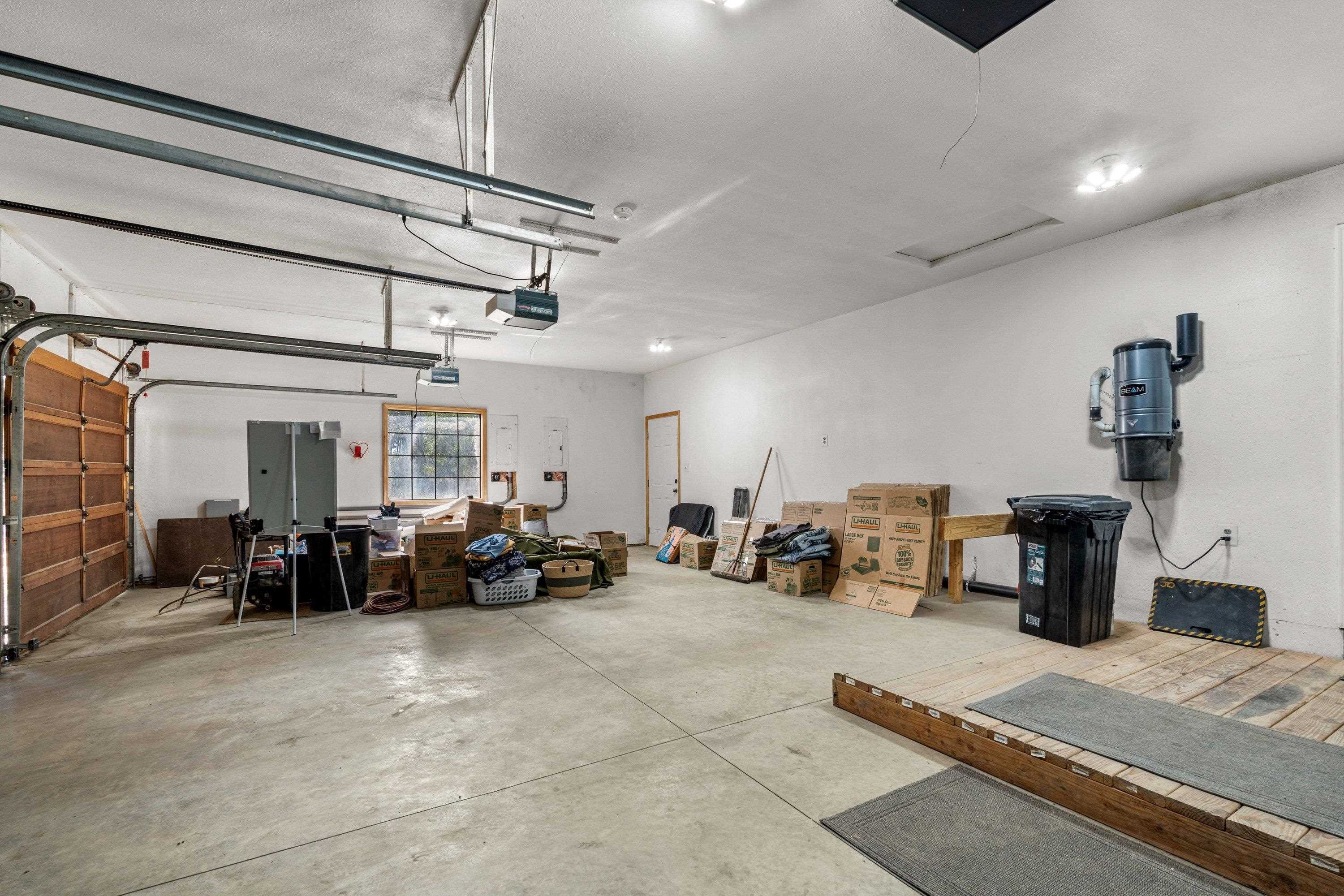 7715 N Craig Rd - Photo 32