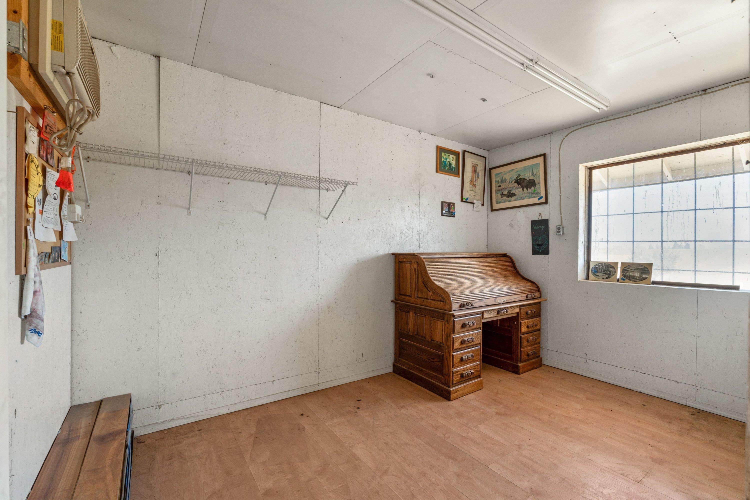 7715 N Craig Rd - Photo 47