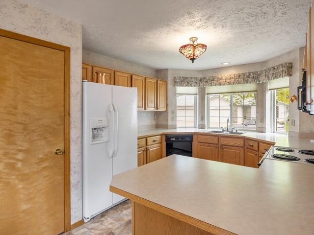 8409 N Pine Meadows Ln - Photo 12