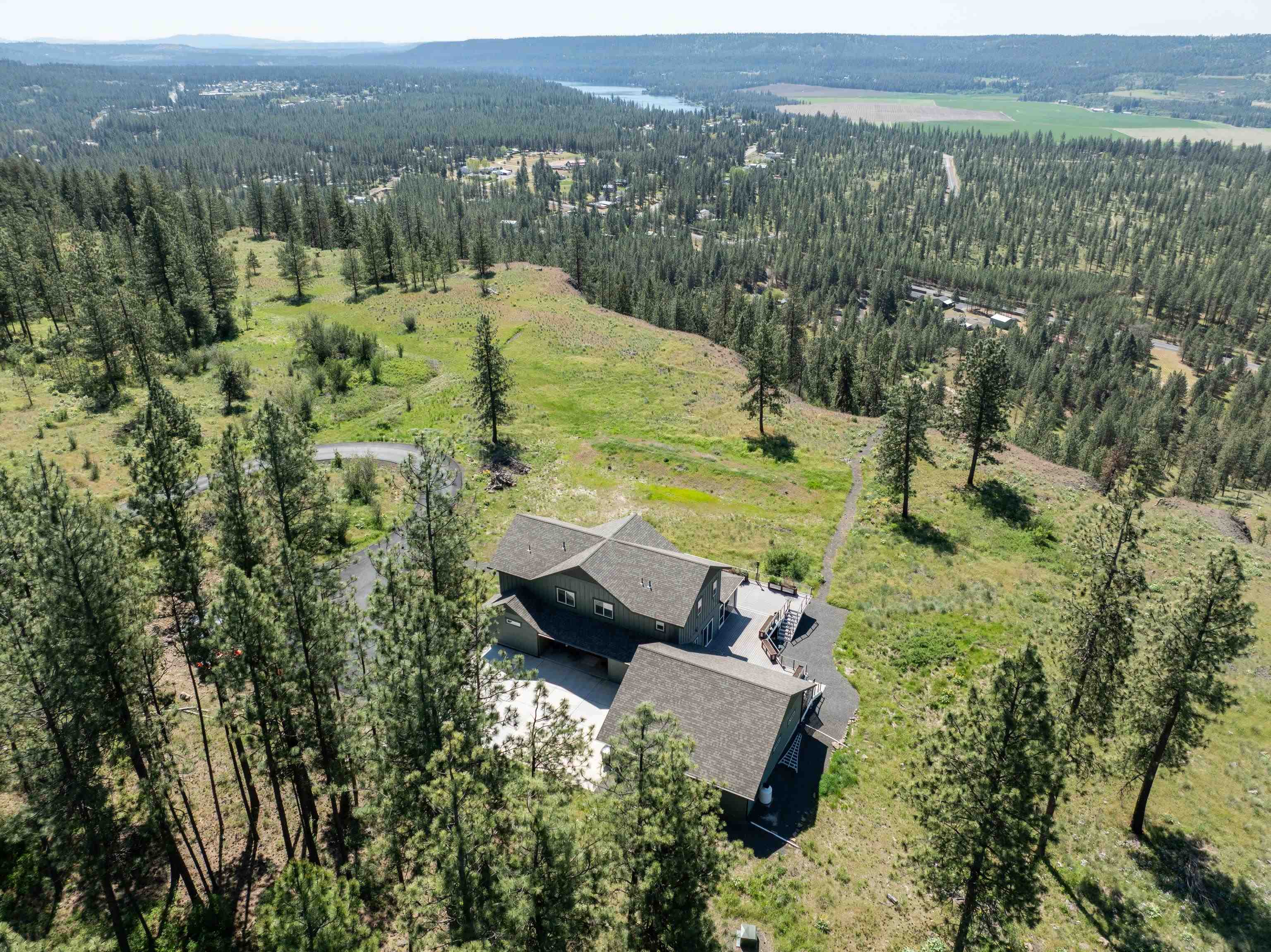 6560 Pine Ridge Way - Photo 3
