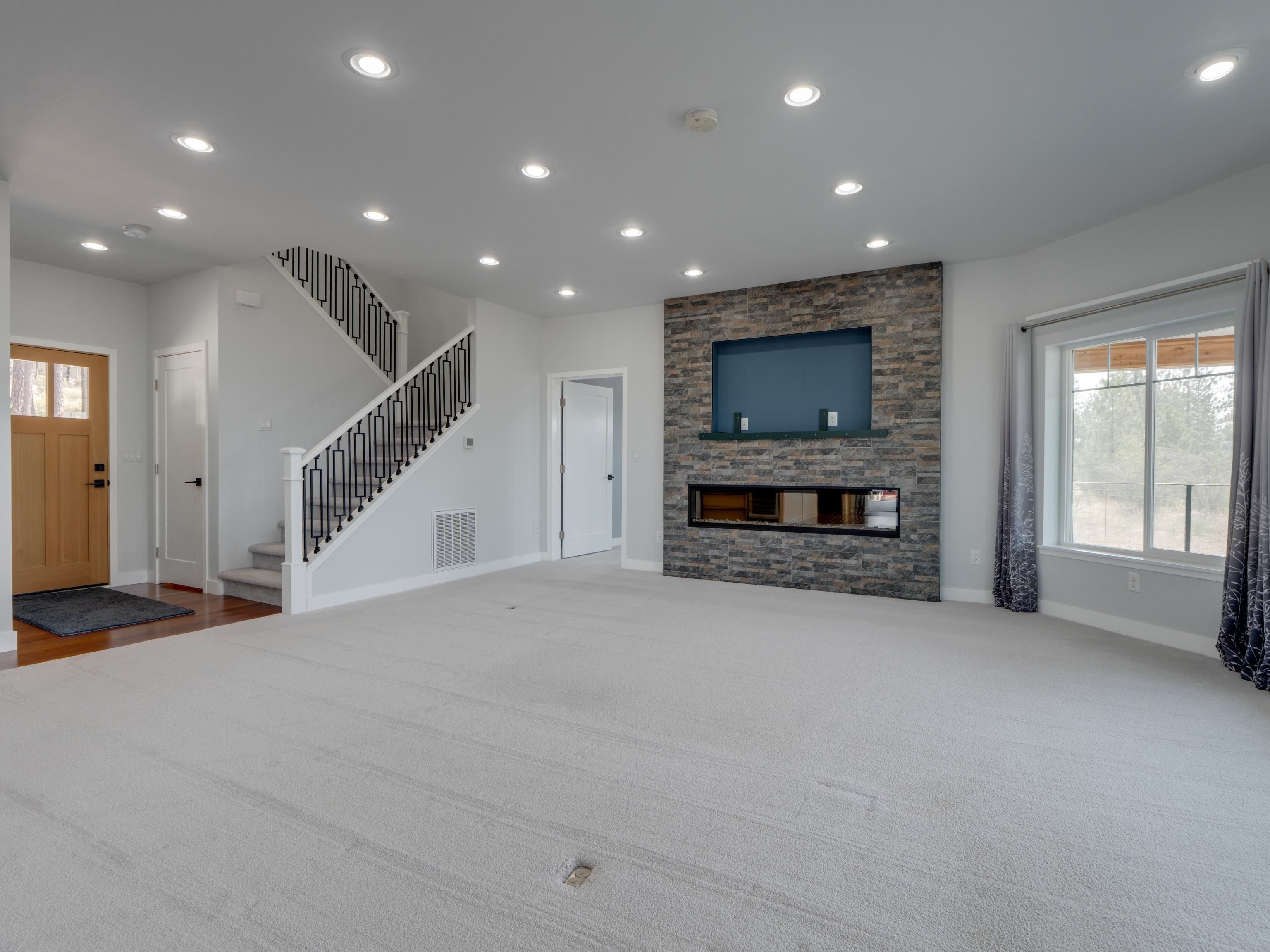 6560 Pine Ridge Way - Photo 9