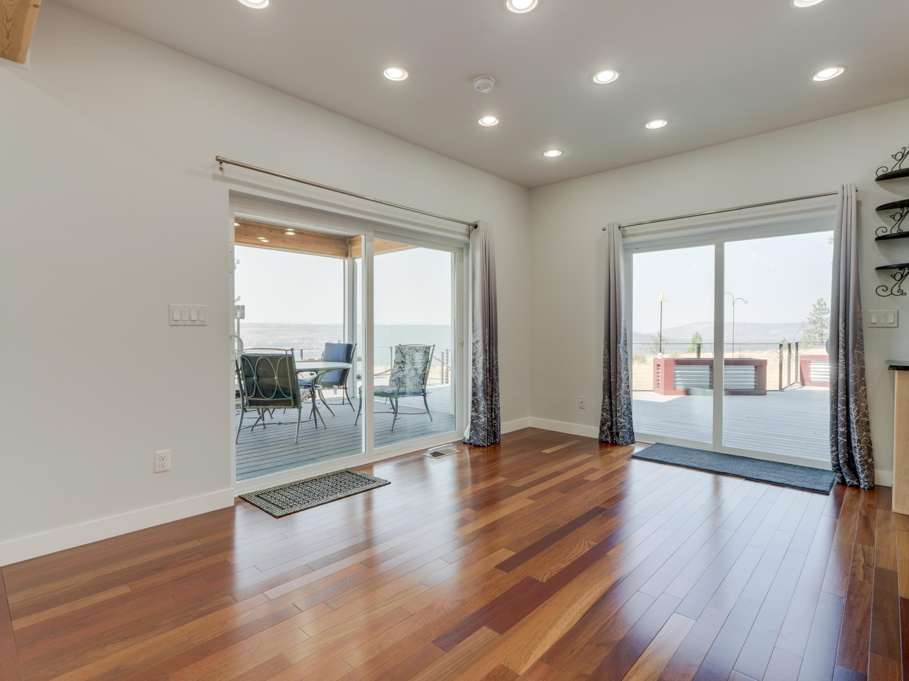 6560 Pine Ridge Way - Photo 11