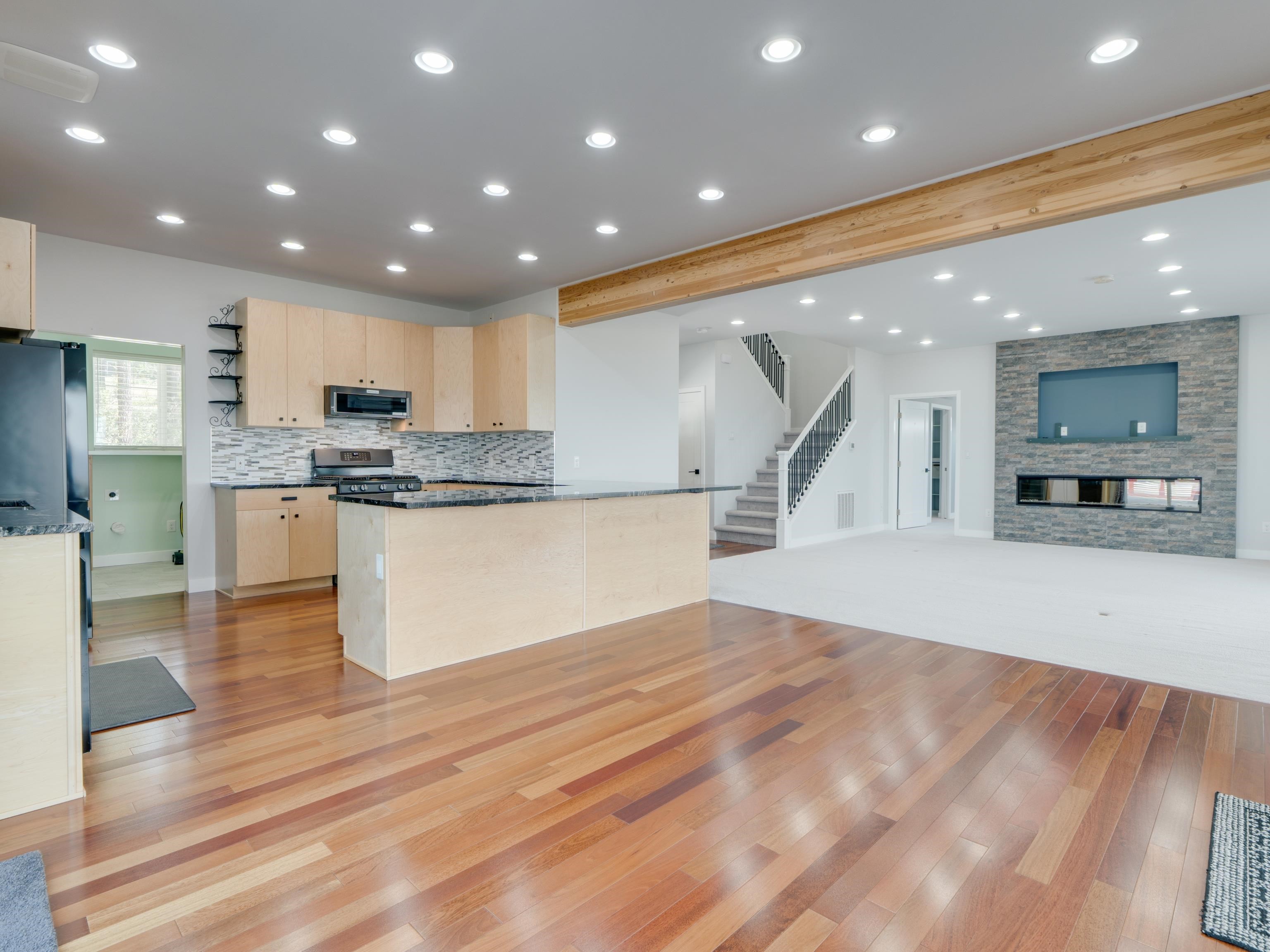 6560 Pine Ridge Way - Photo 12