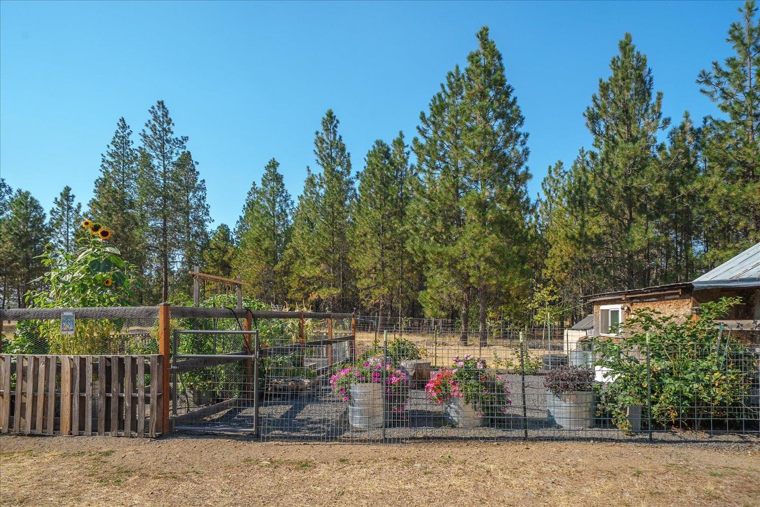 7908 S Carnation Rd - Photo 44