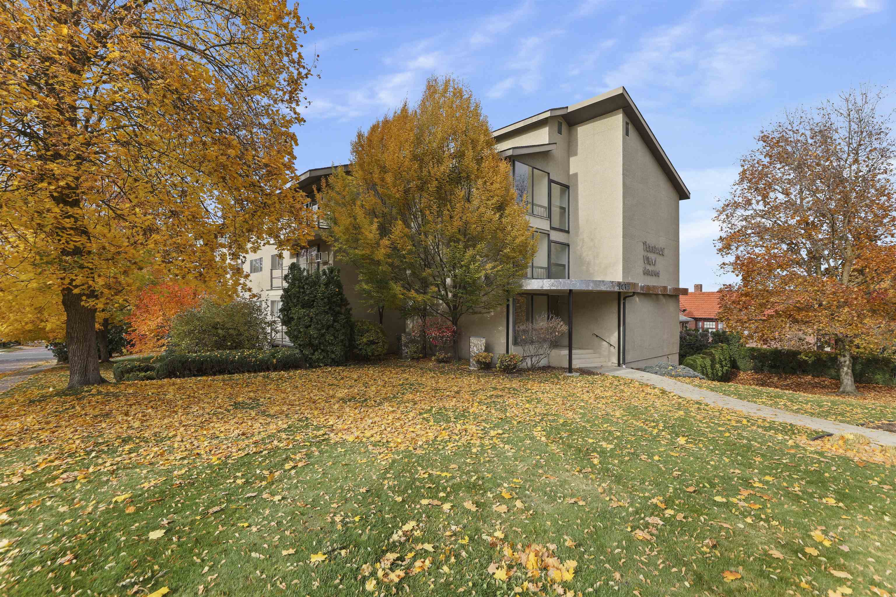 1418 W 6th Ave - Photo 2