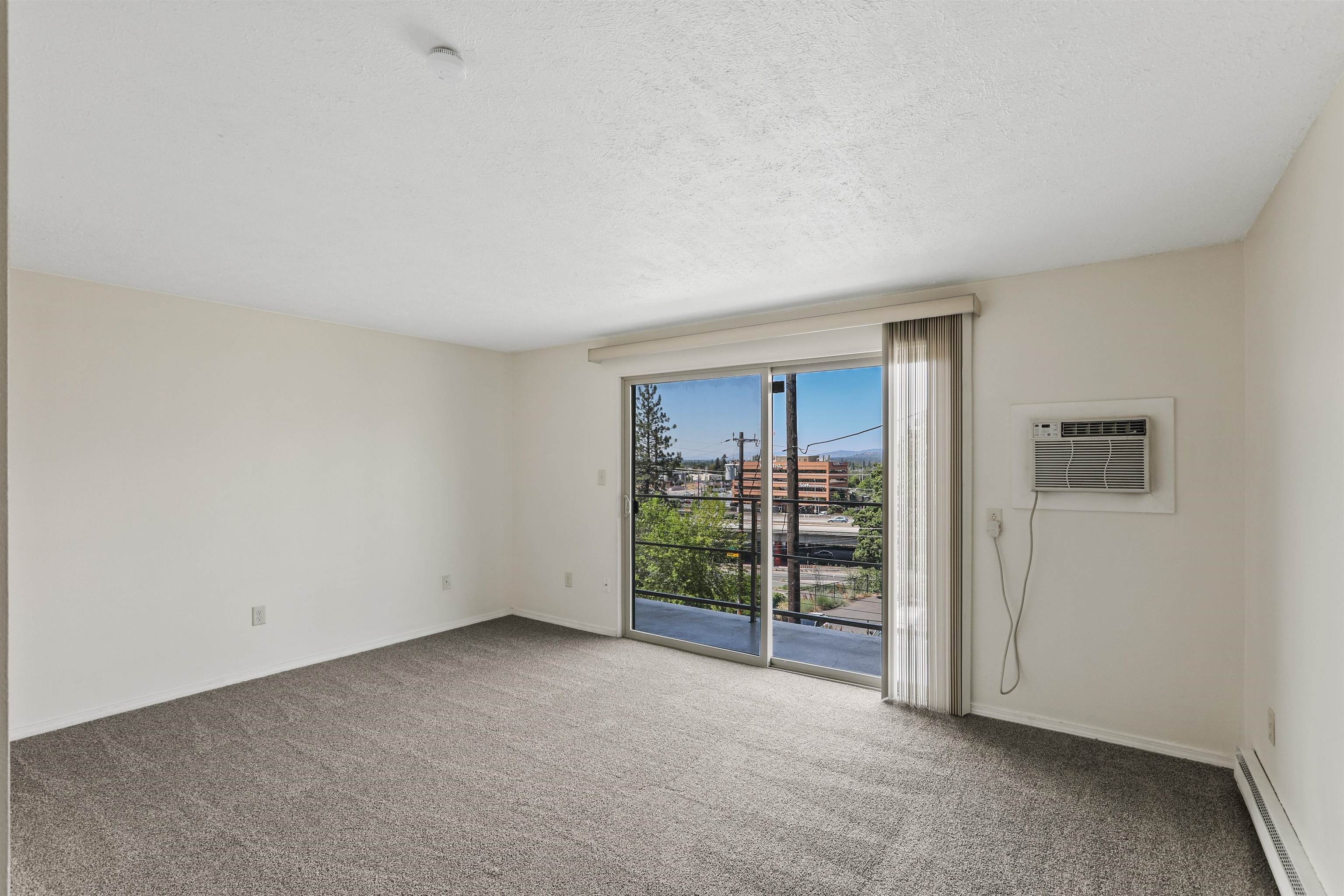 1418 W 6th Ave - Photo 4
