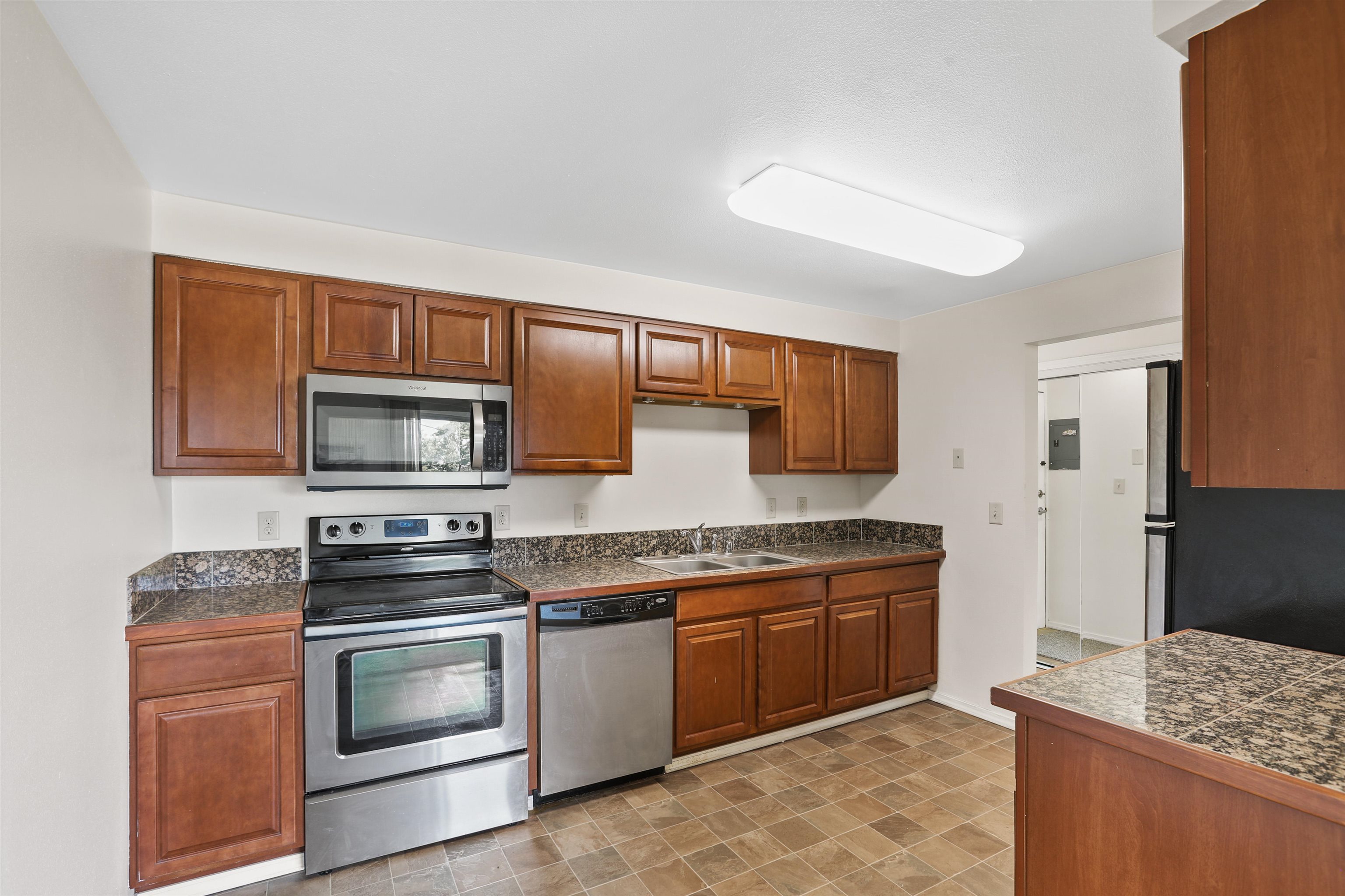 1418 W 6th Ave - Photo 6