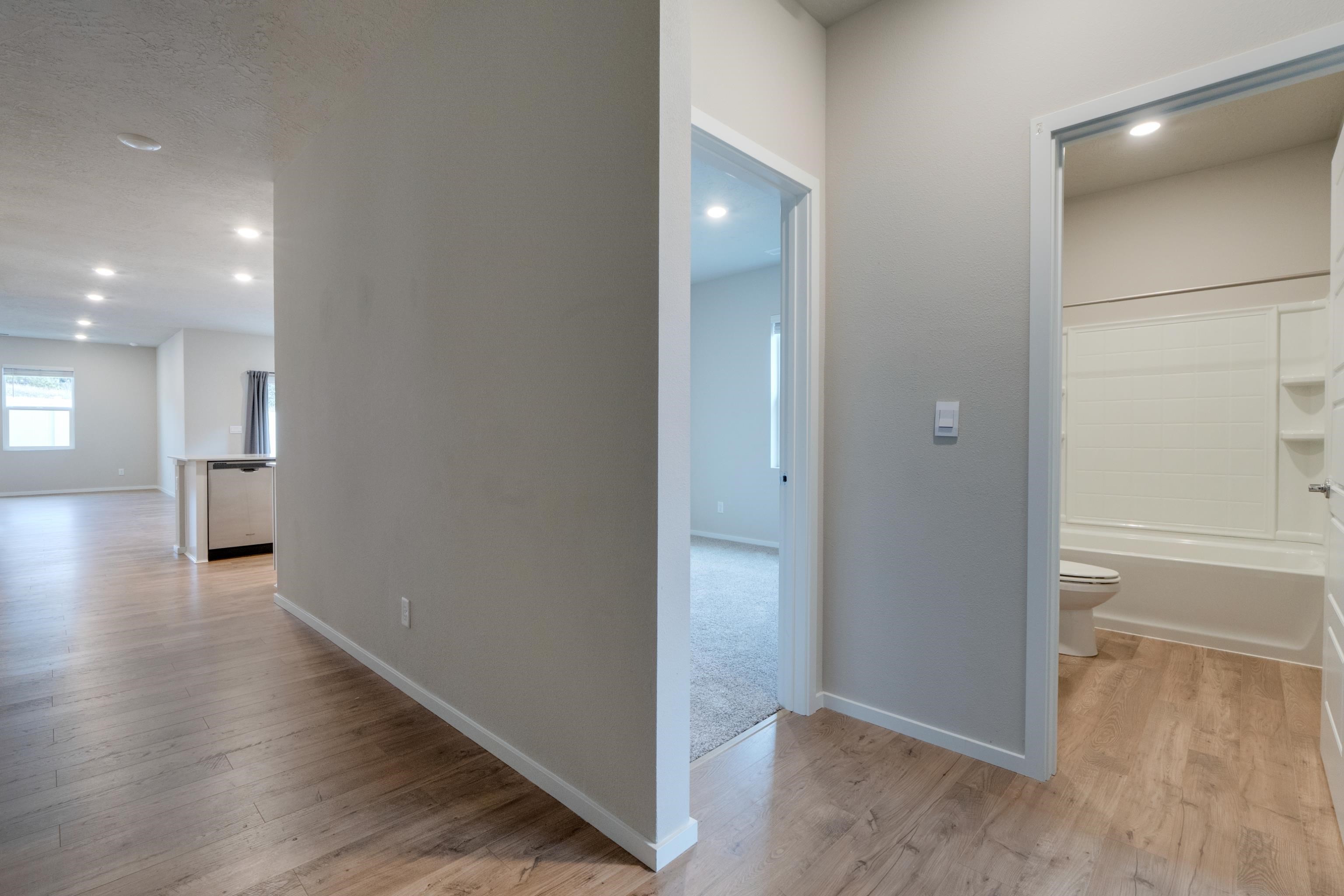 8207 S Avery Rd - Photo 4