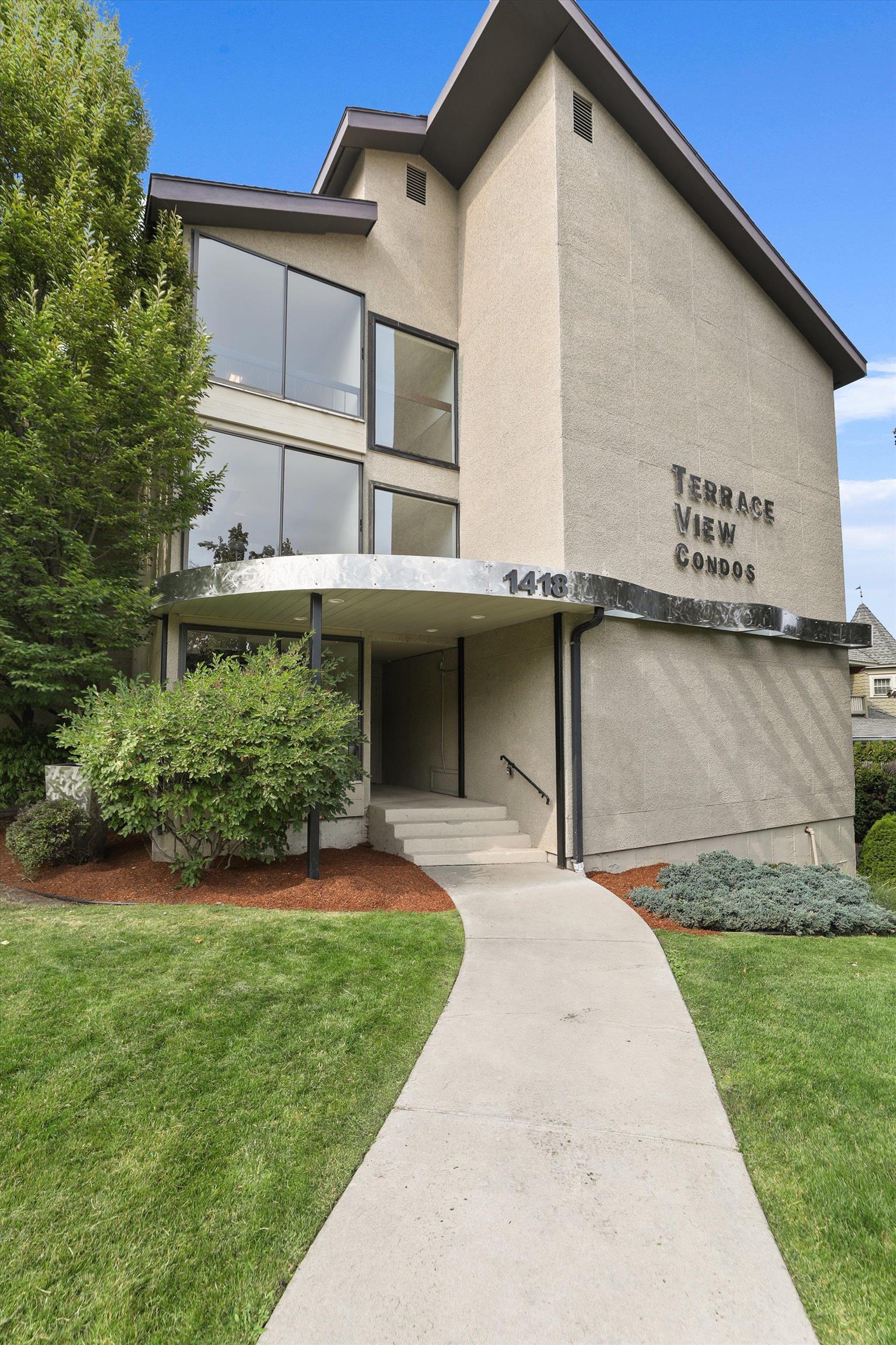 1418 W 6th Ave - Photo 1