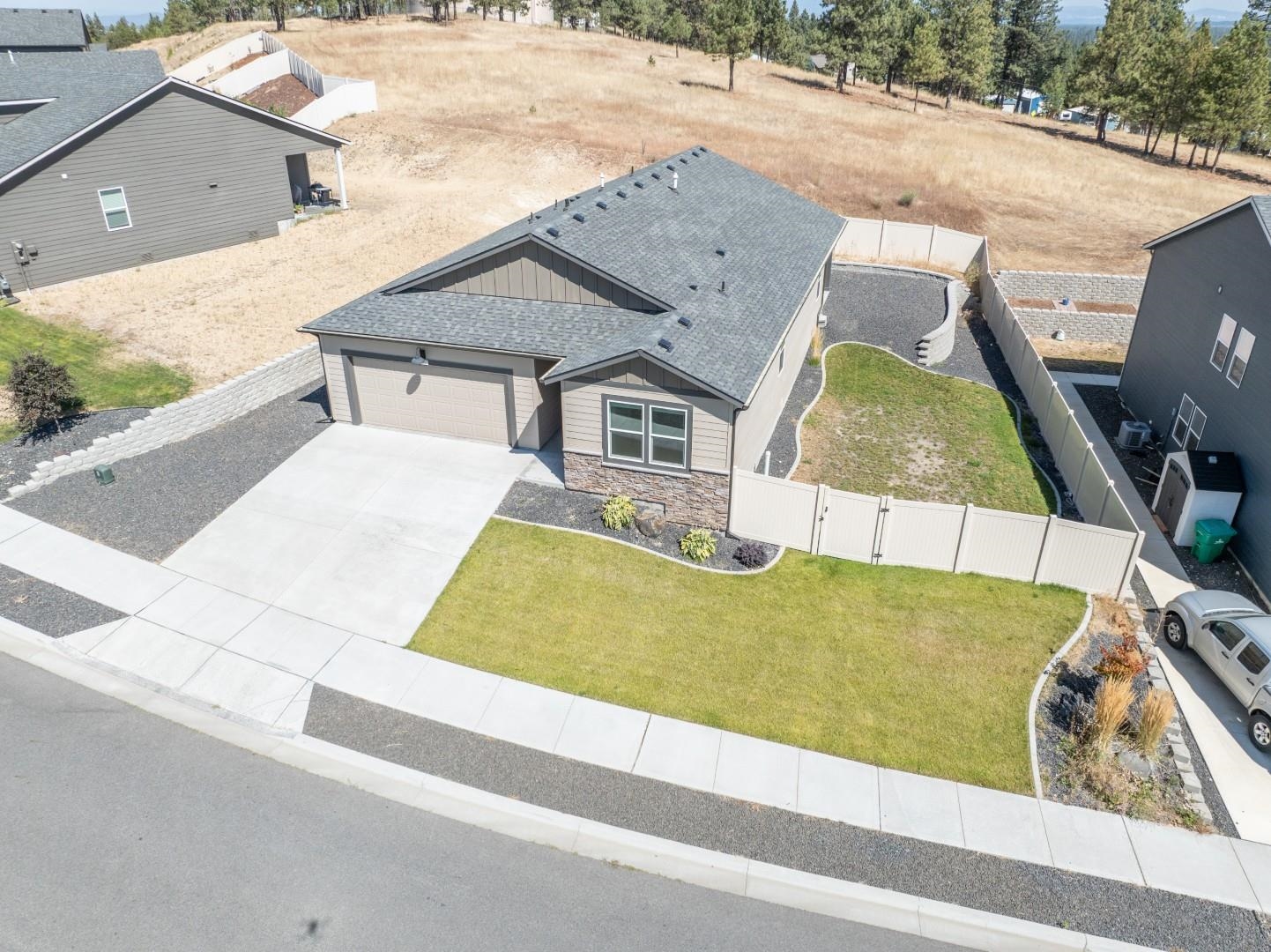 8207 S Avery Rd - Photo 2