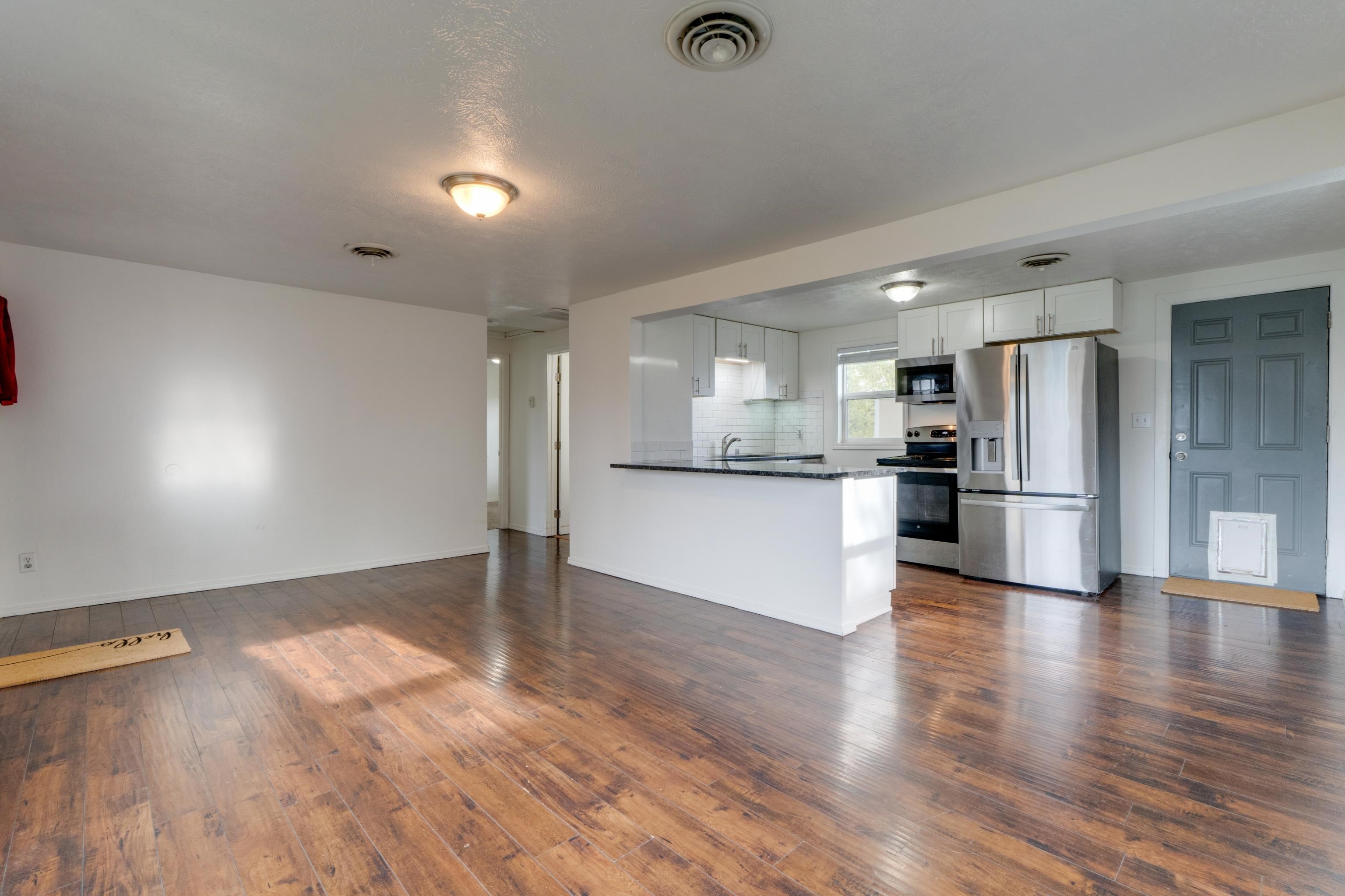 6116 N Astor St - Photo 7