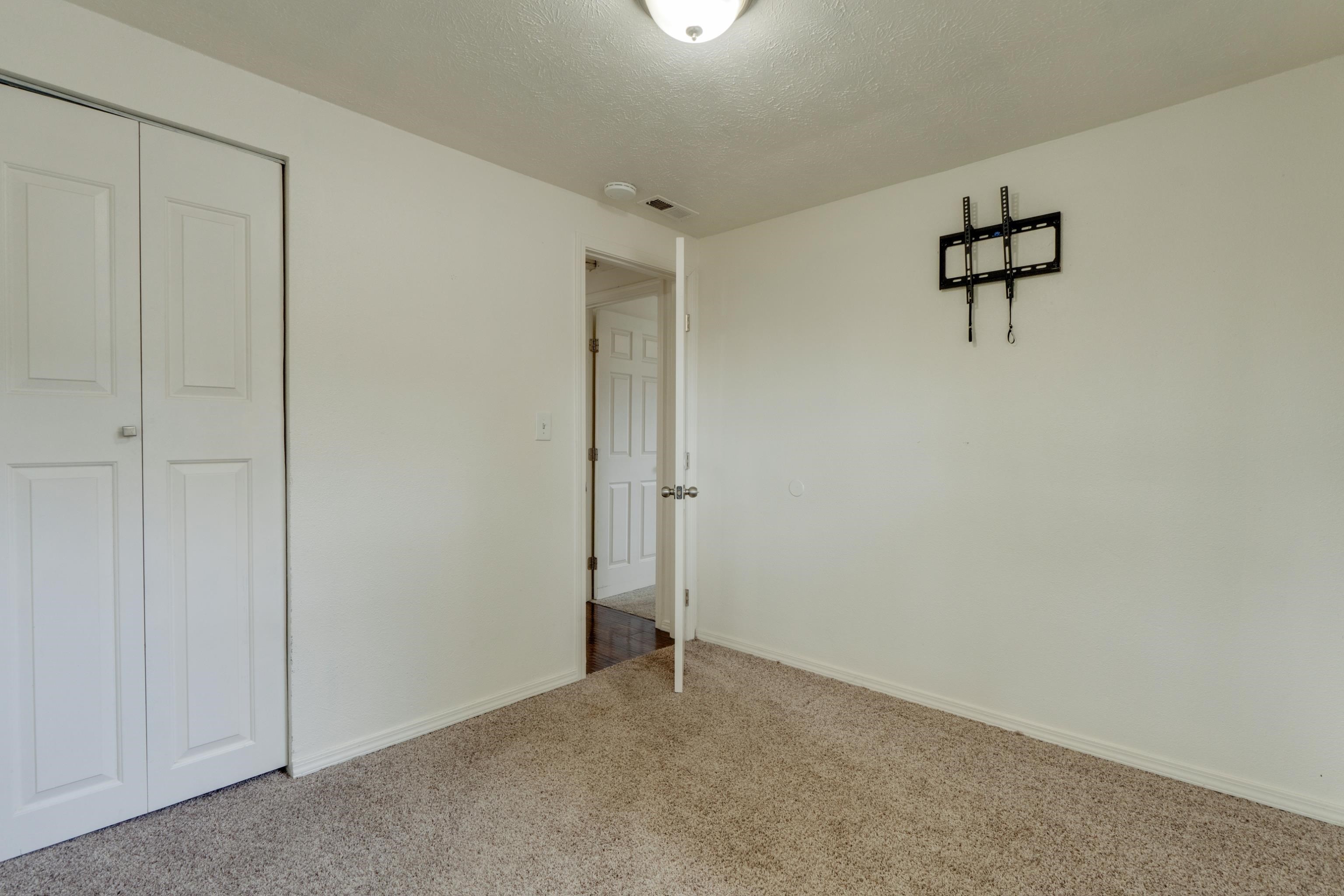 6116 N Astor St - Photo 17