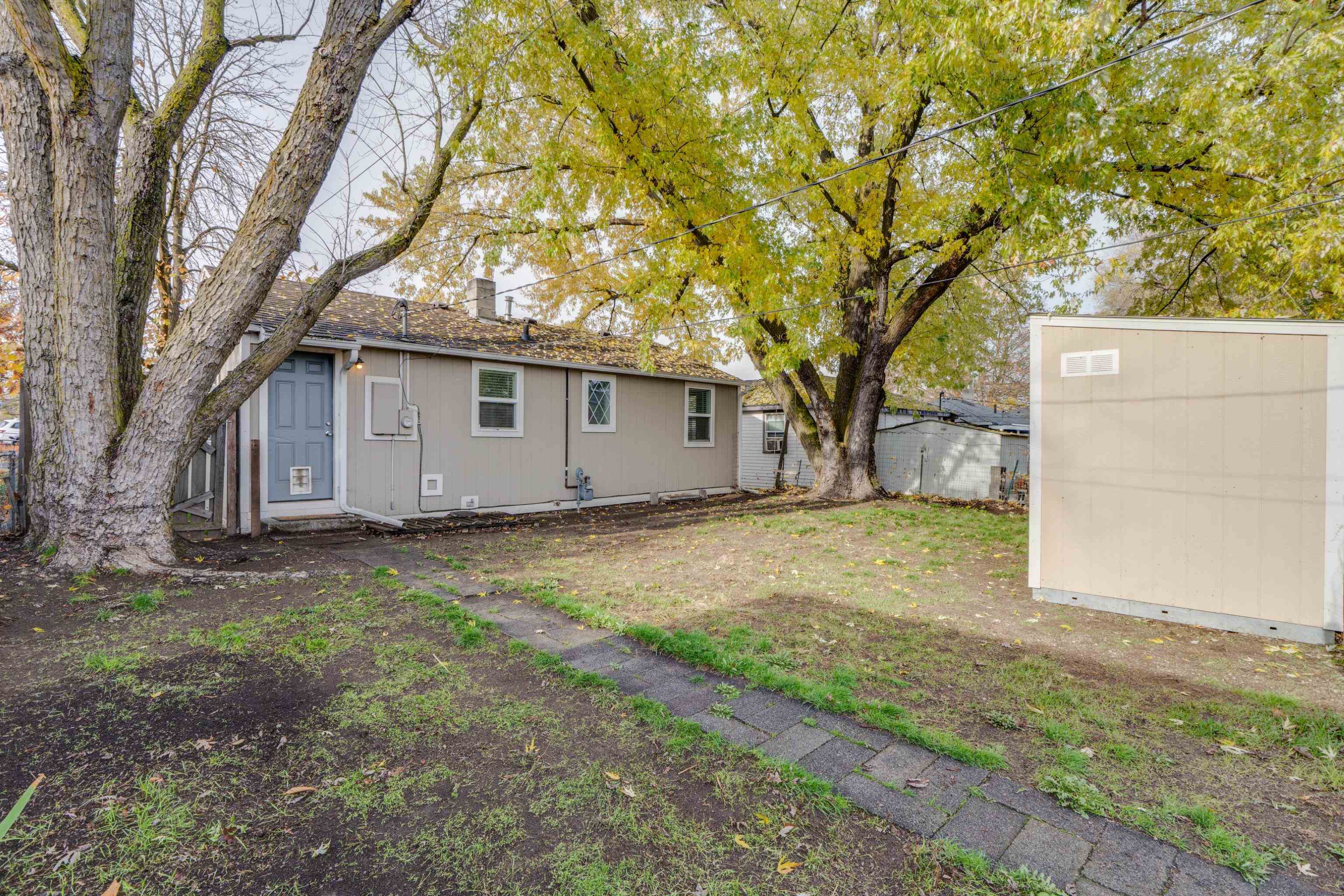 6116 N Astor St - Photo 20