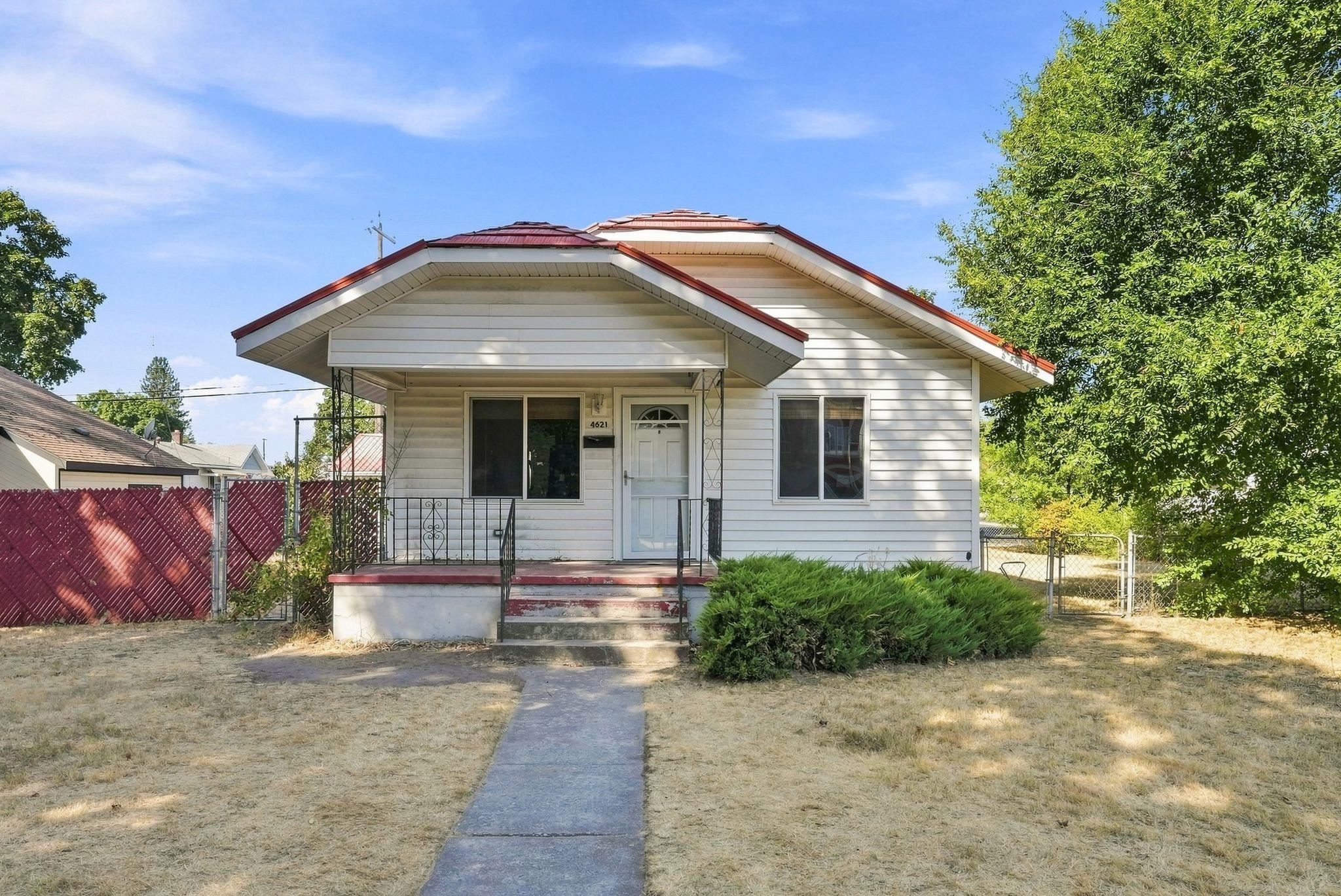 4621 N Post St - Photo 1
