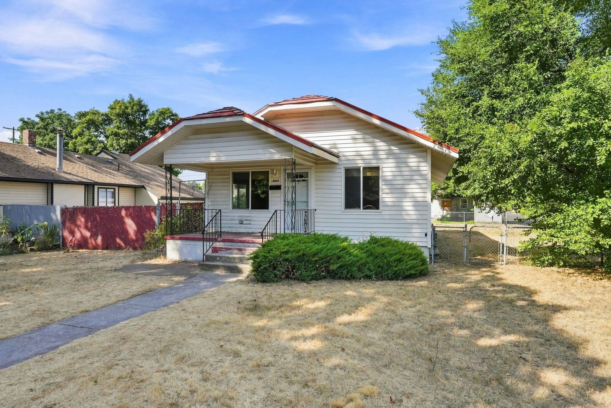 4621 N Post St - Photo 2