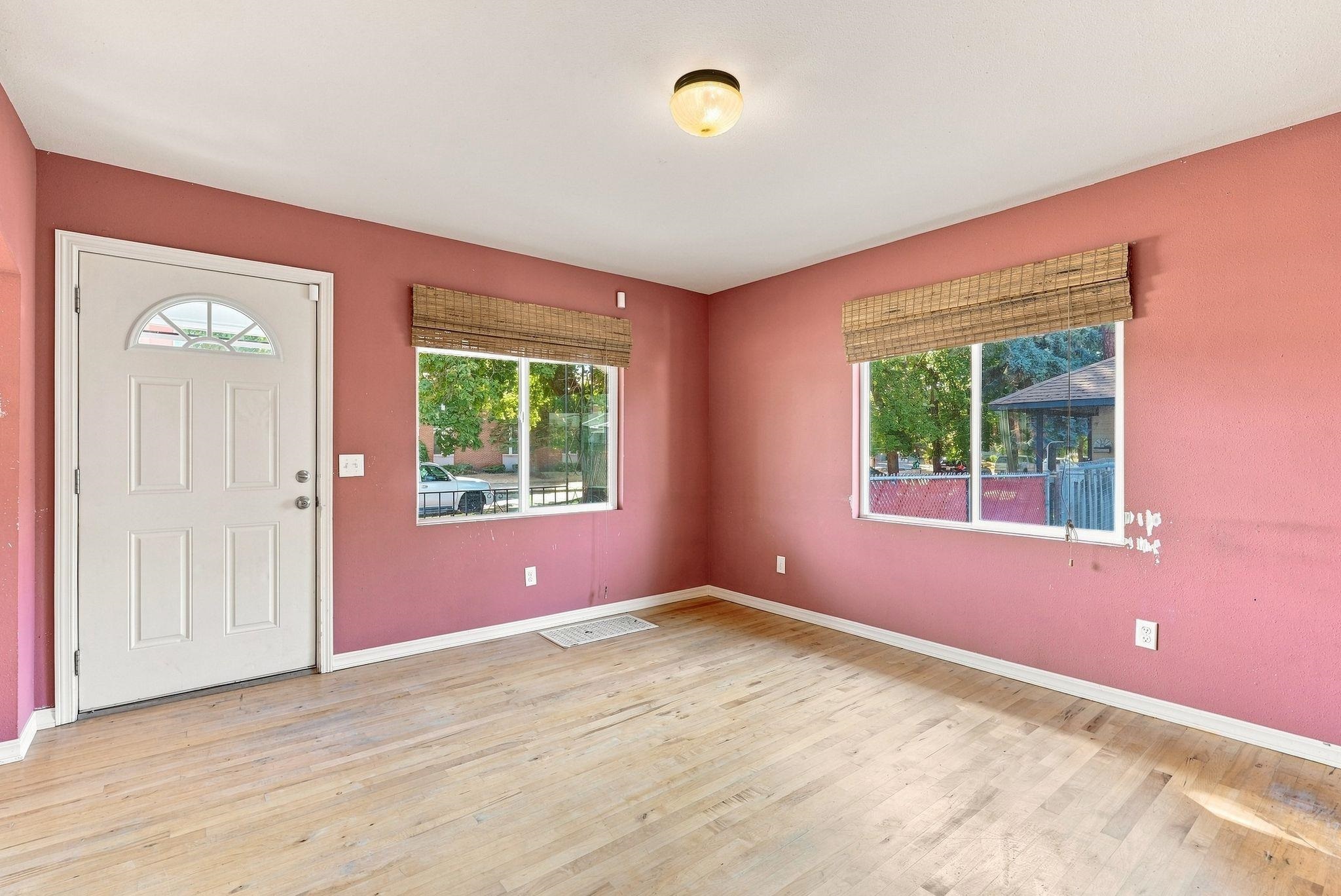 4621 N Post St - Photo 5