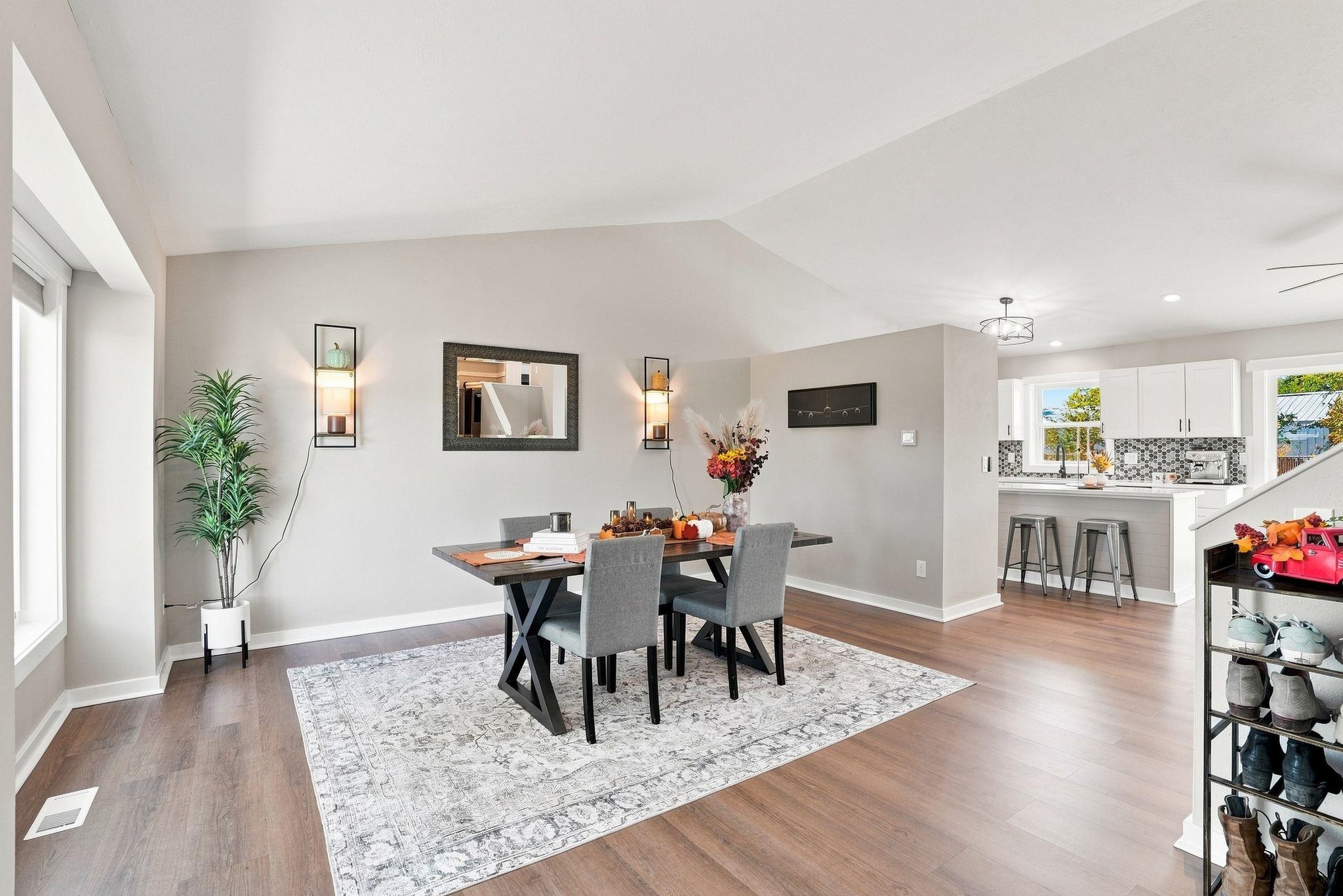 620 S Easy St - Photo 4