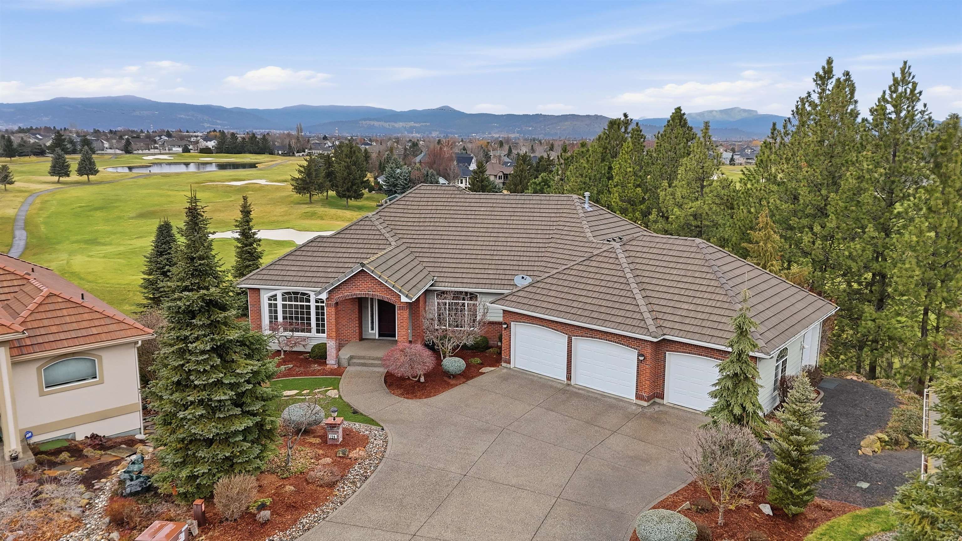 724 N Lancashire Ln - Photo 1