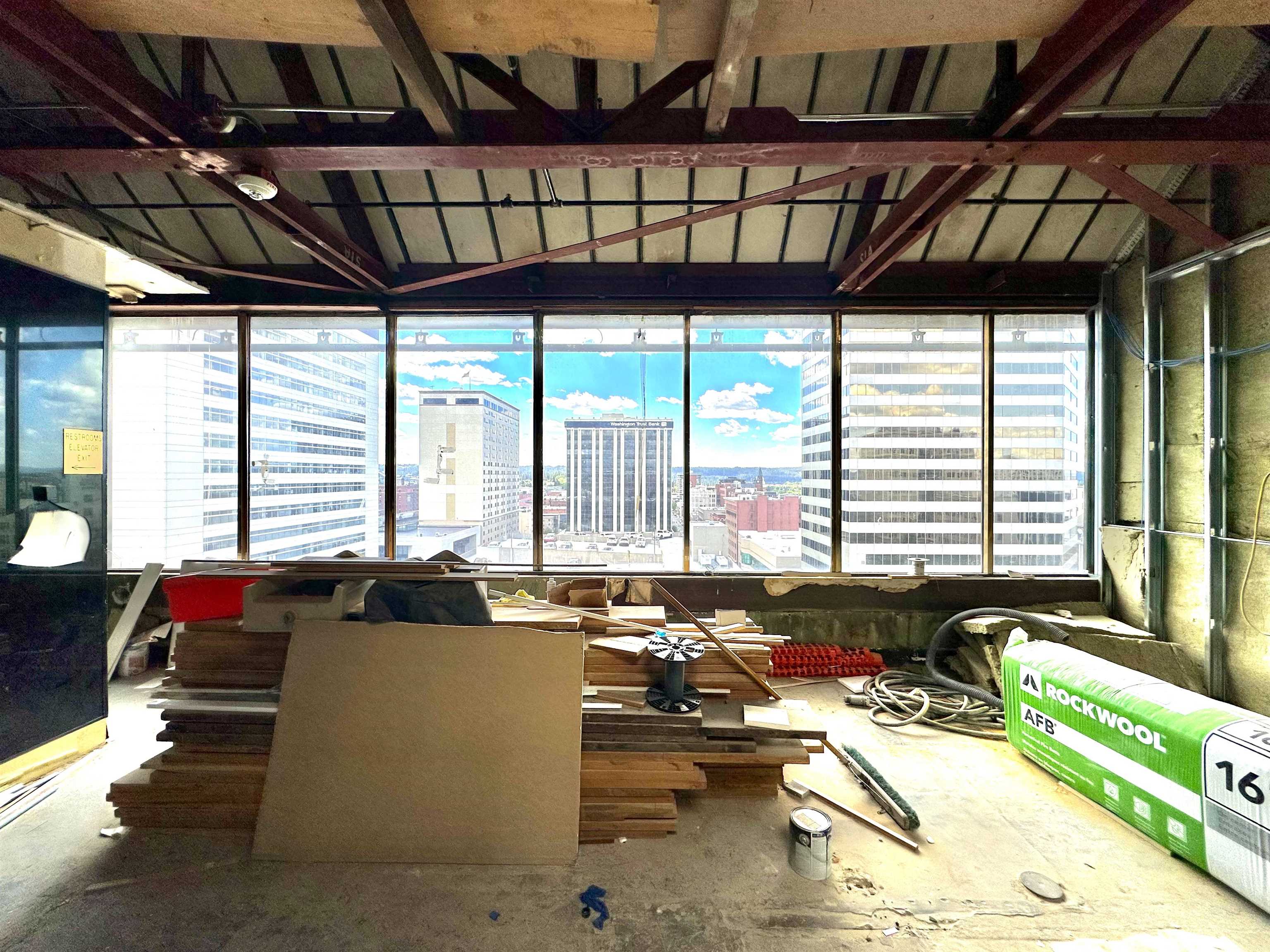 514 W 1st Ave - Photo 5