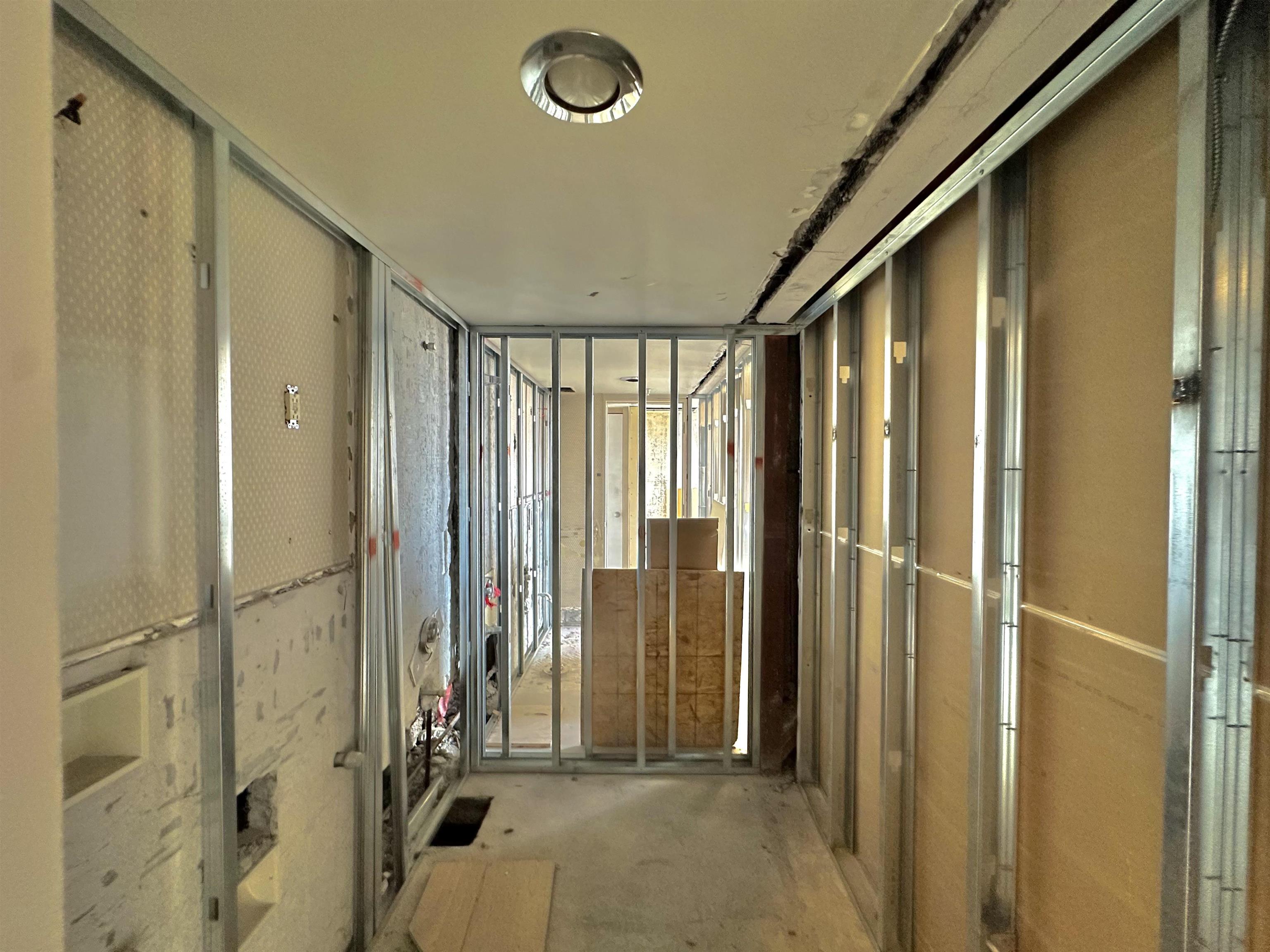 514 W 1st Ave - Photo 14