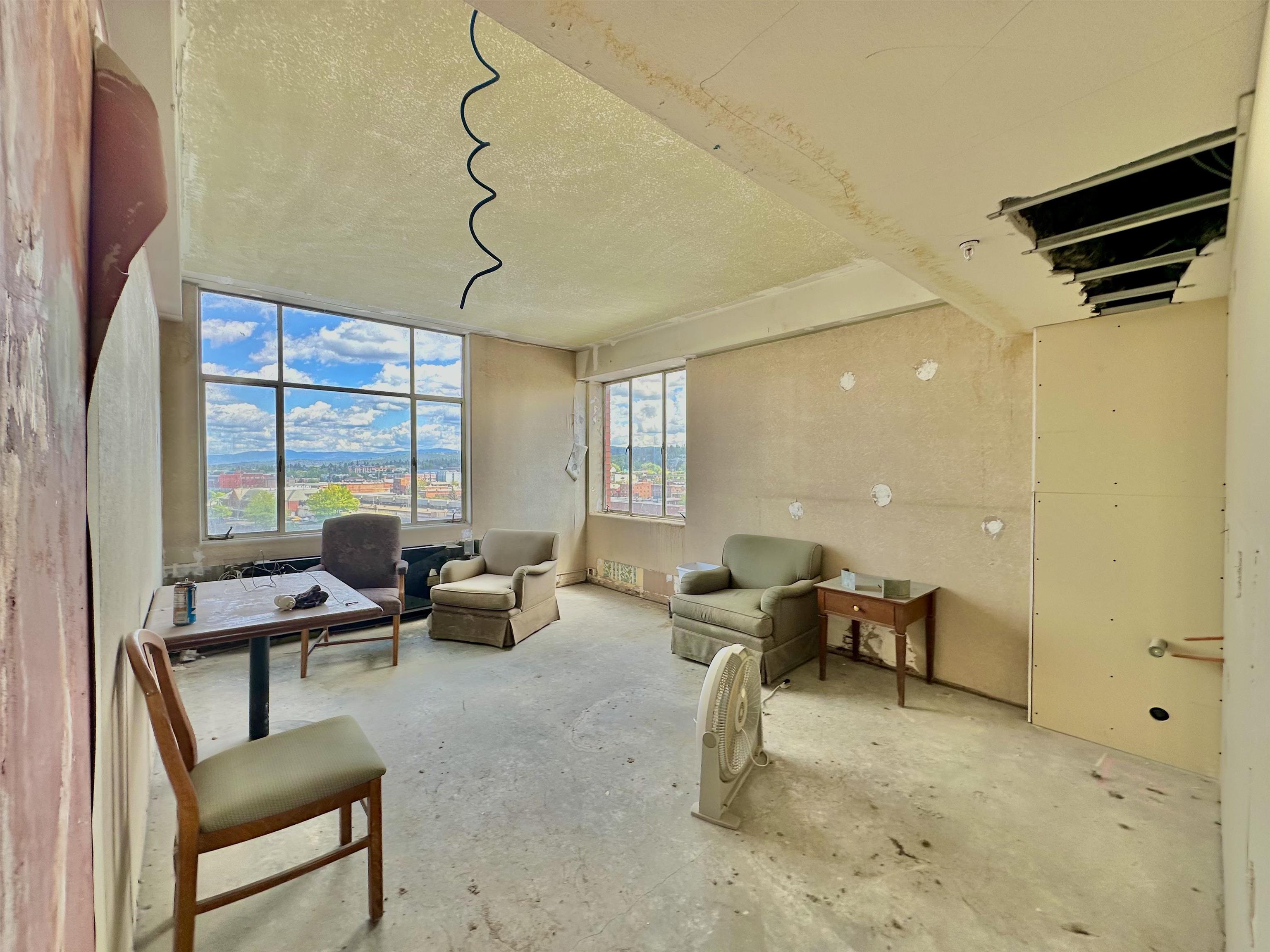 514 W 1st Ave - Photo 16