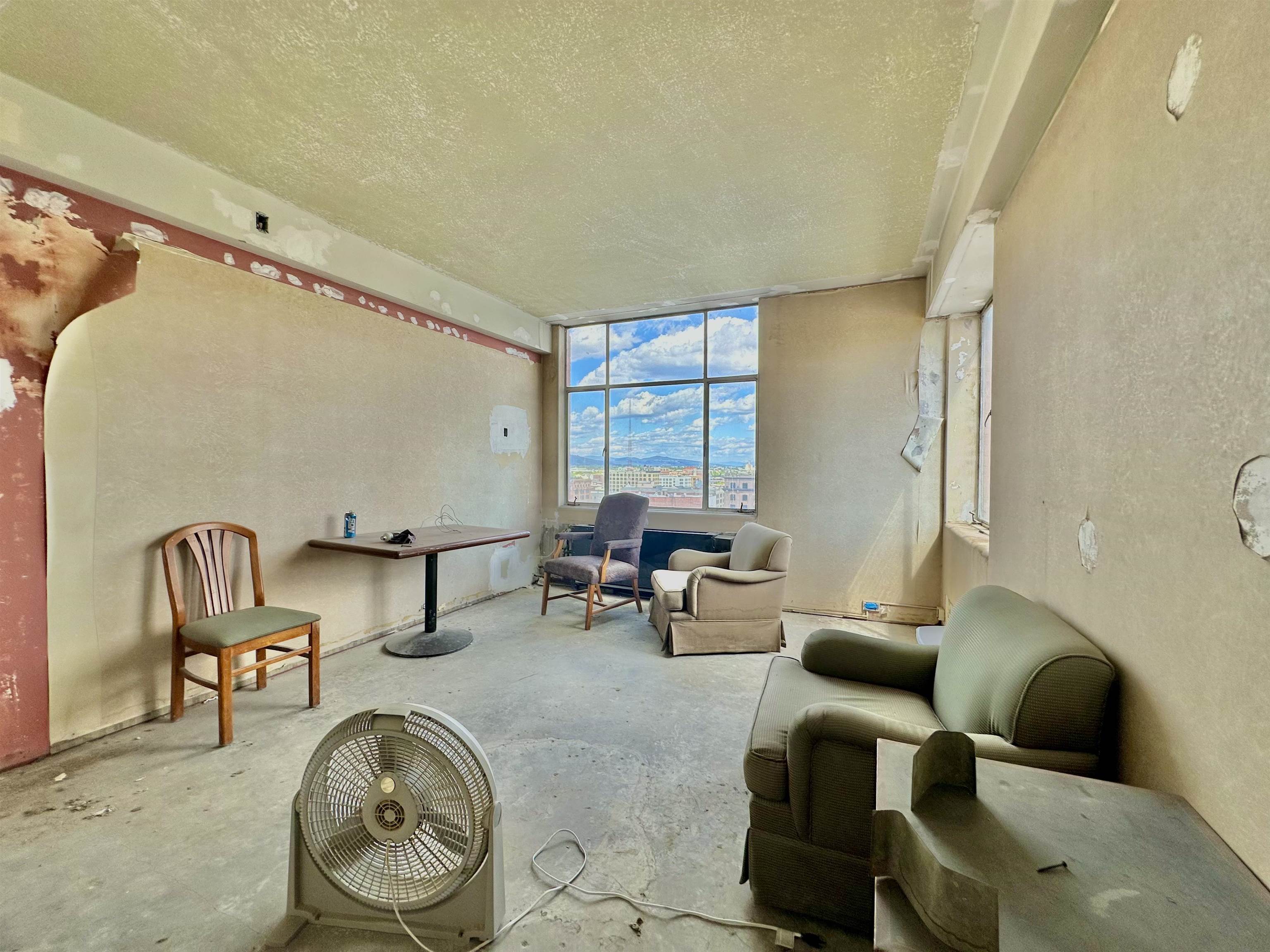 514 W 1st Ave - Photo 17