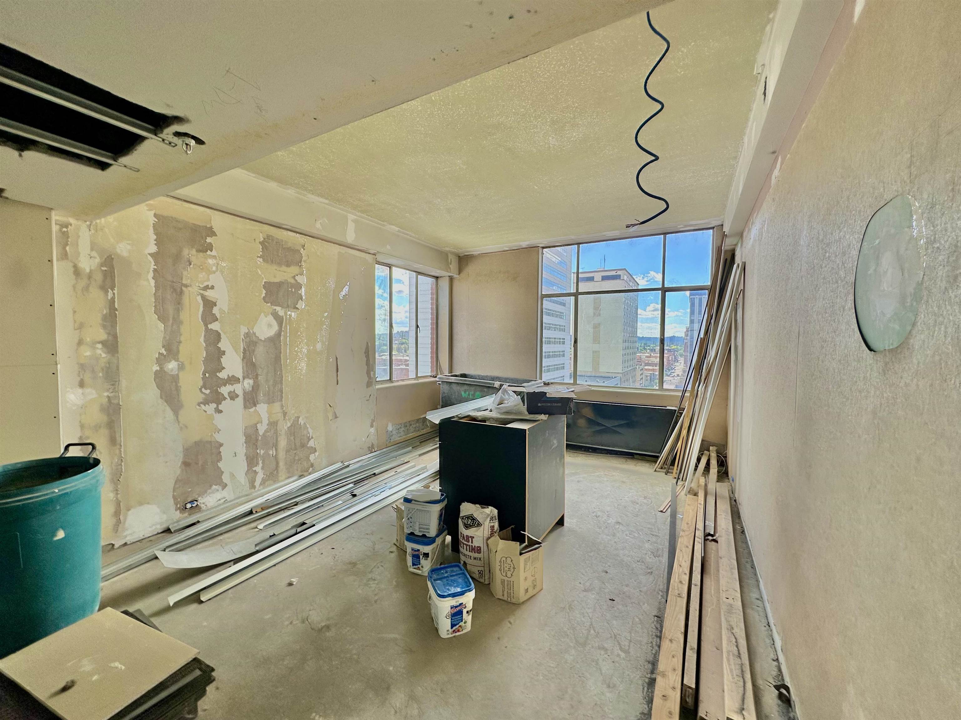 514 W 1st Ave - Photo 24