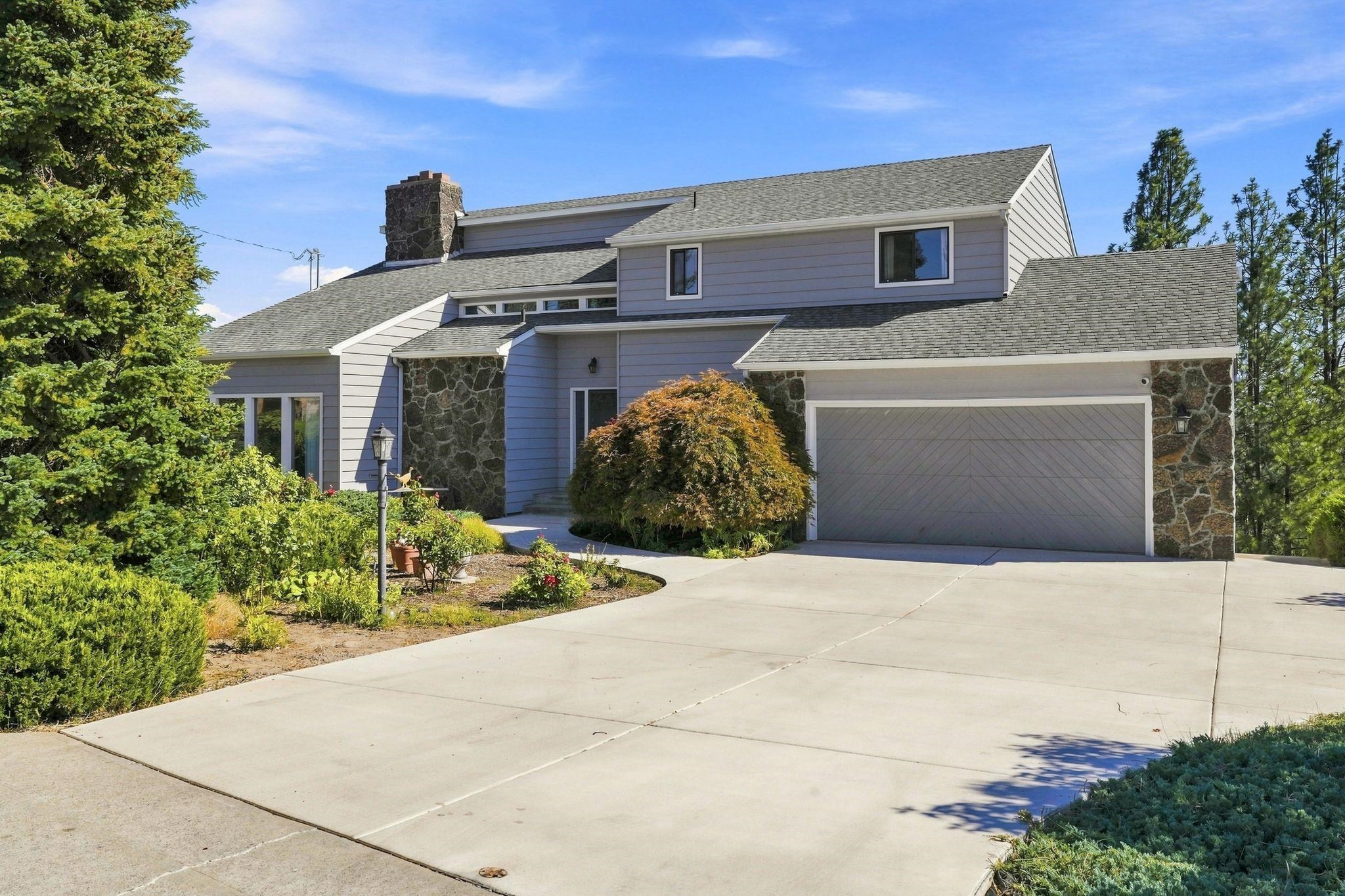 3027 W 22nd Ave - Photo 1