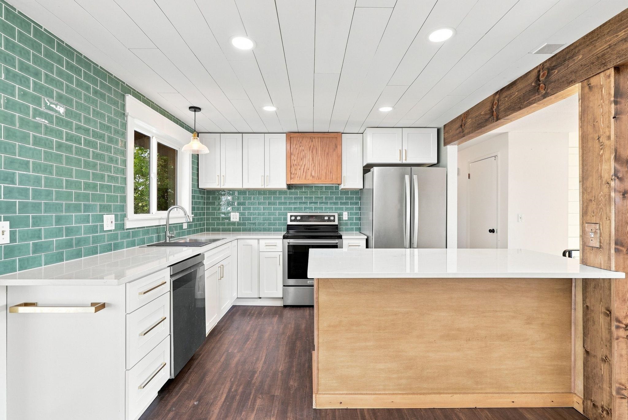 11921 E 31st Ave - Photo 11