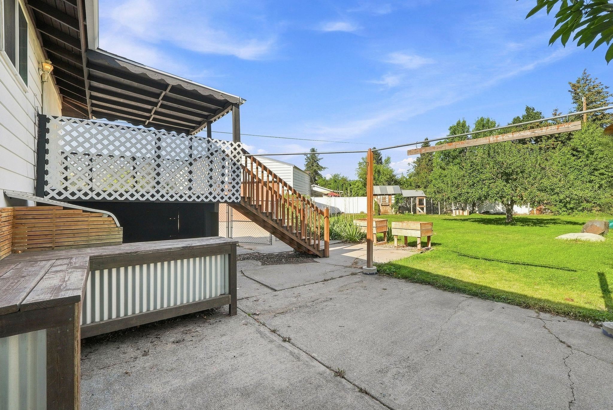 11921 E 31st Ave - Photo 32