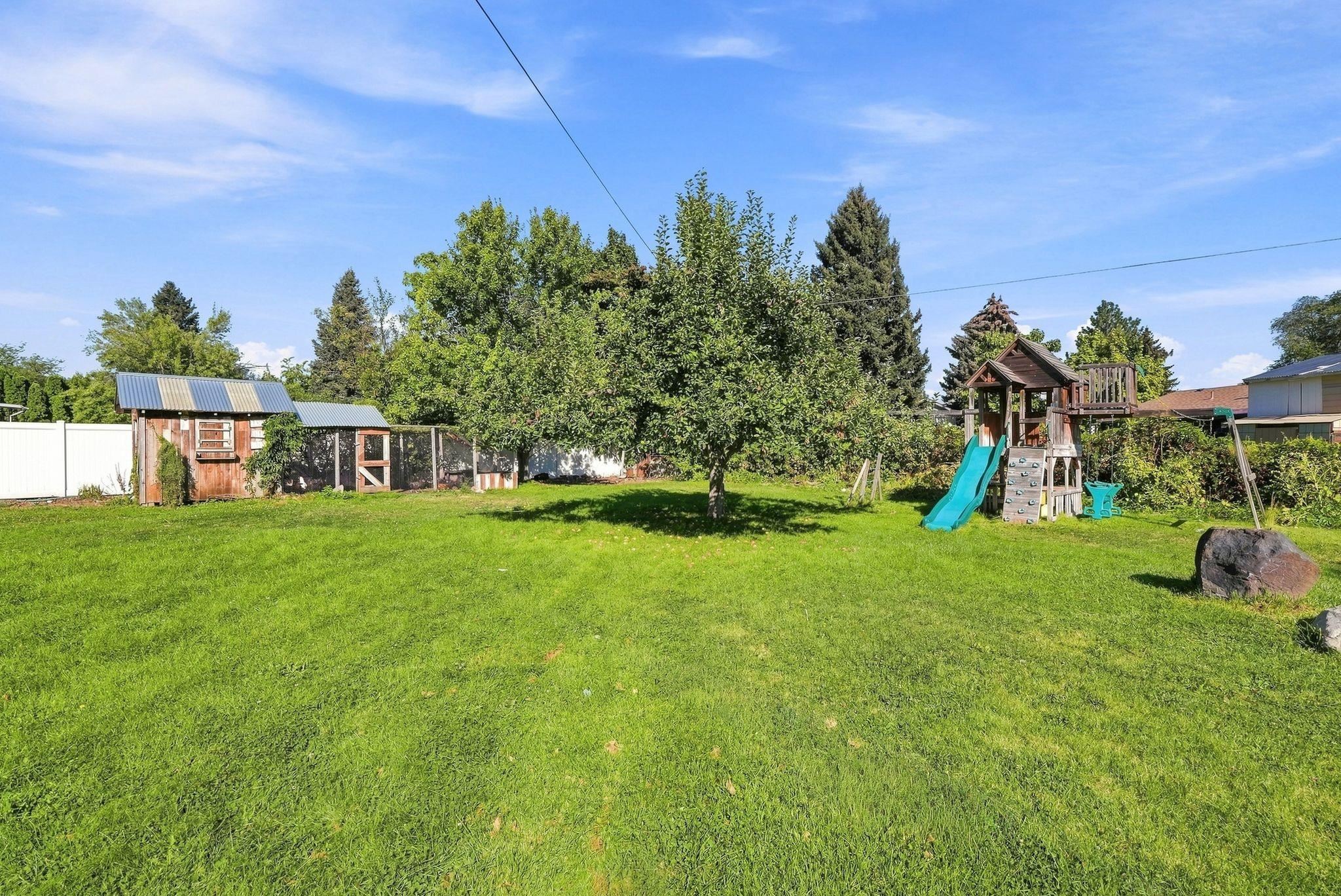 11921 E 31st Ave - Photo 39