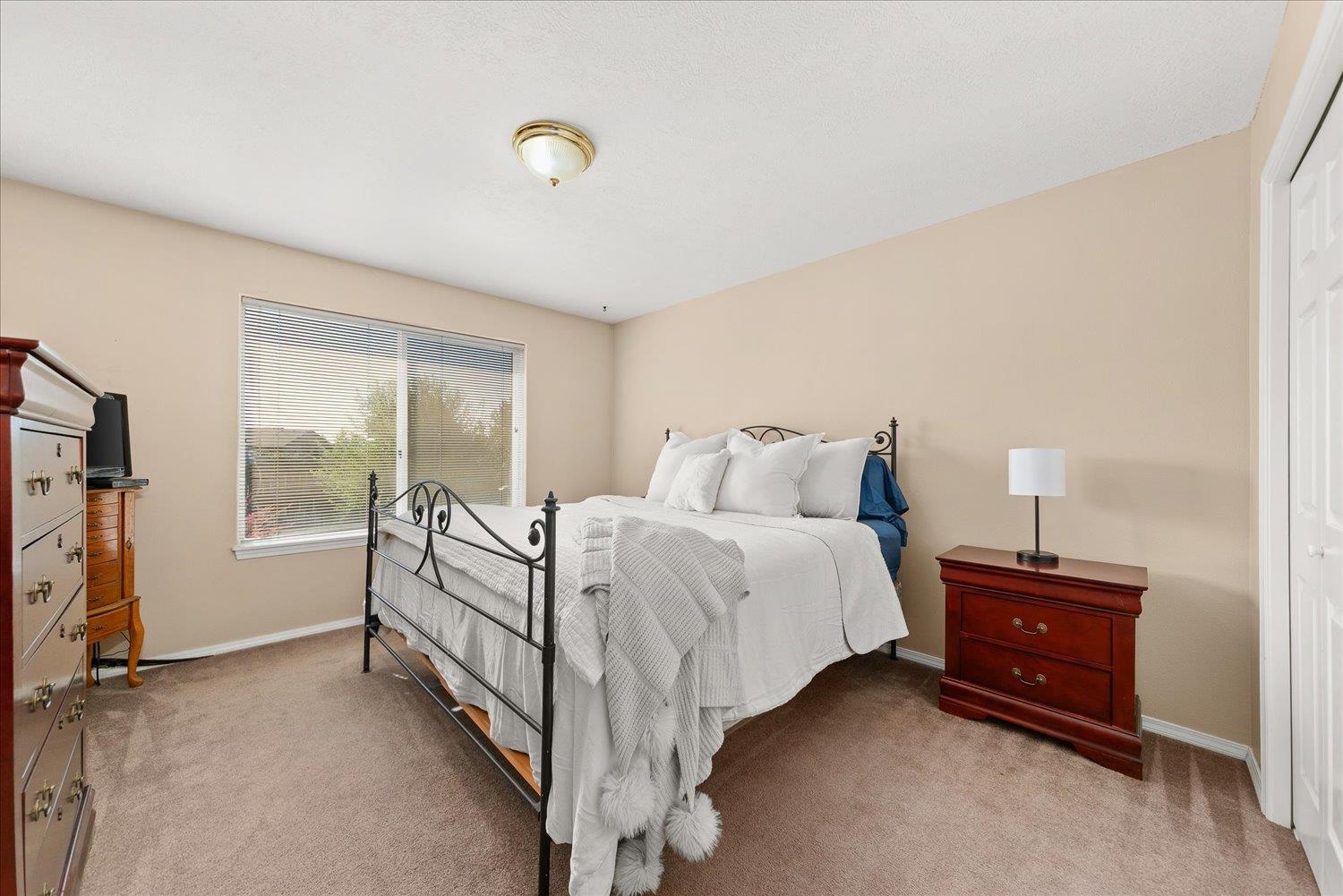 19019 E 4th Ave - Photo 9