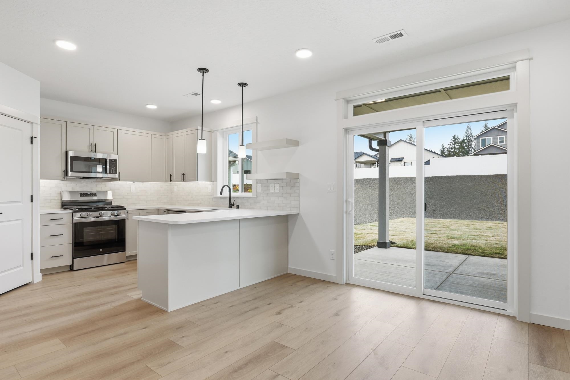 1610 W 67th Ave - Photo 6