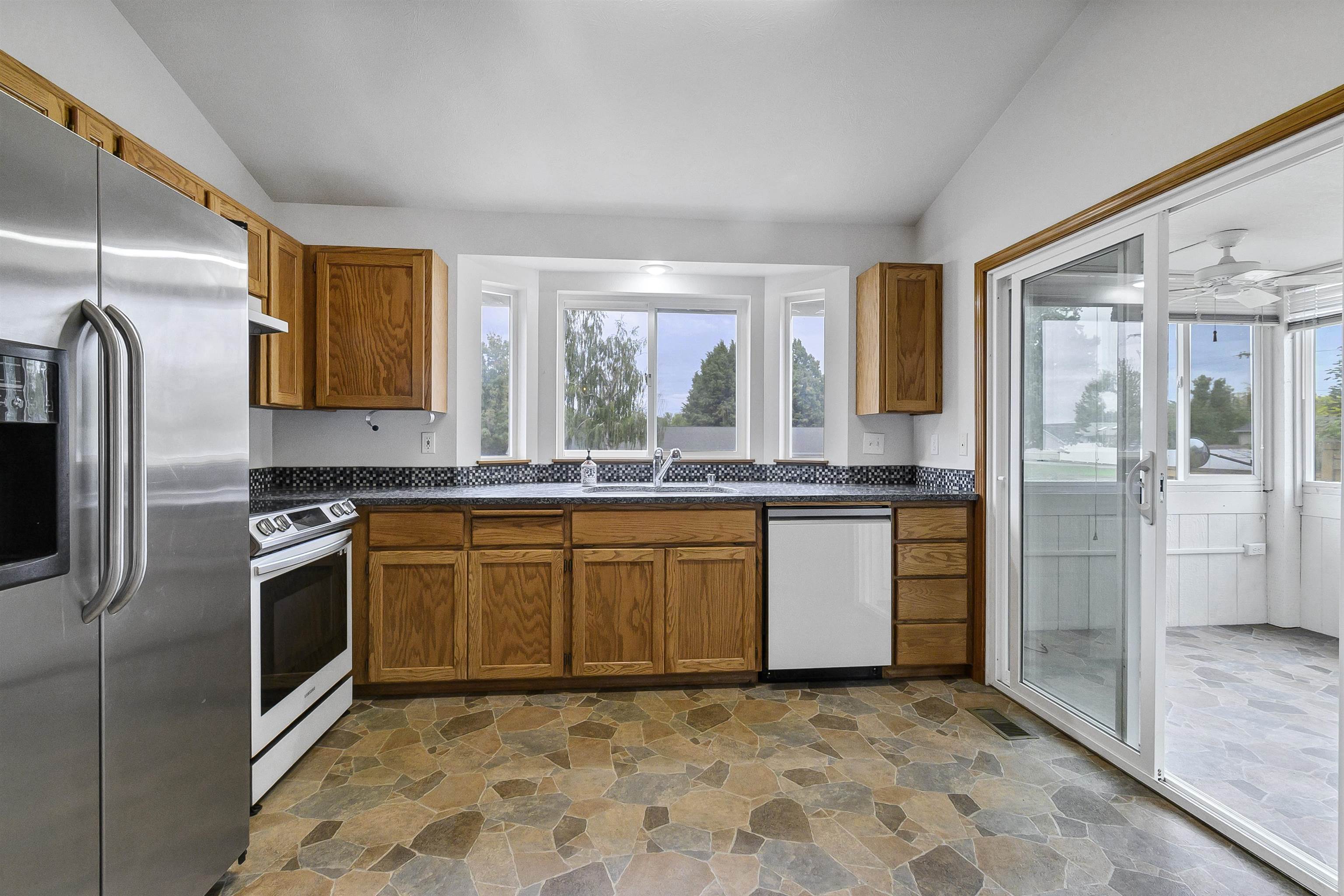 603 Marcella Ave - Photo 7