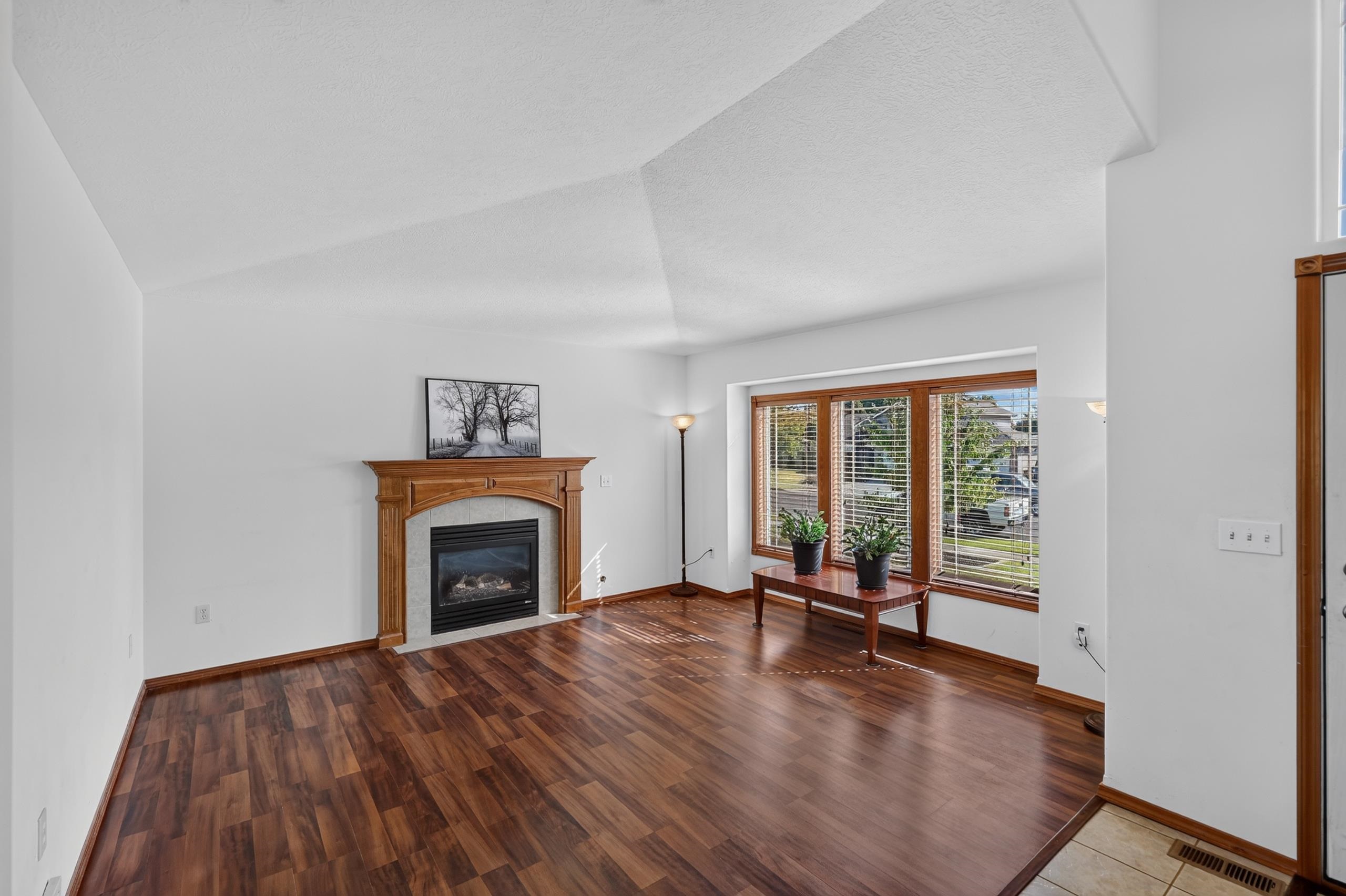 8103 N Nathan Ct - Photo 5