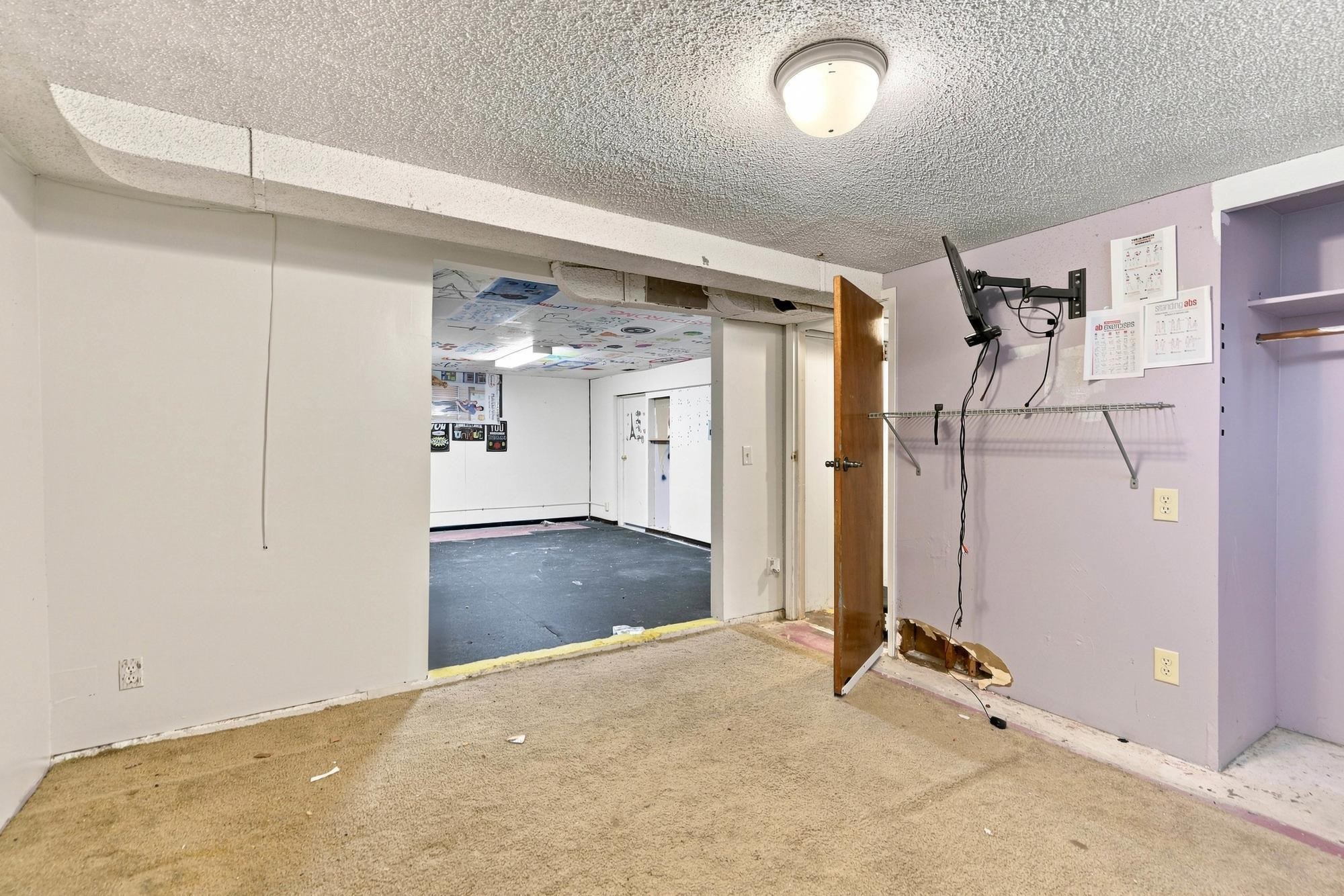 3203 E 19th Ave - Photo 15